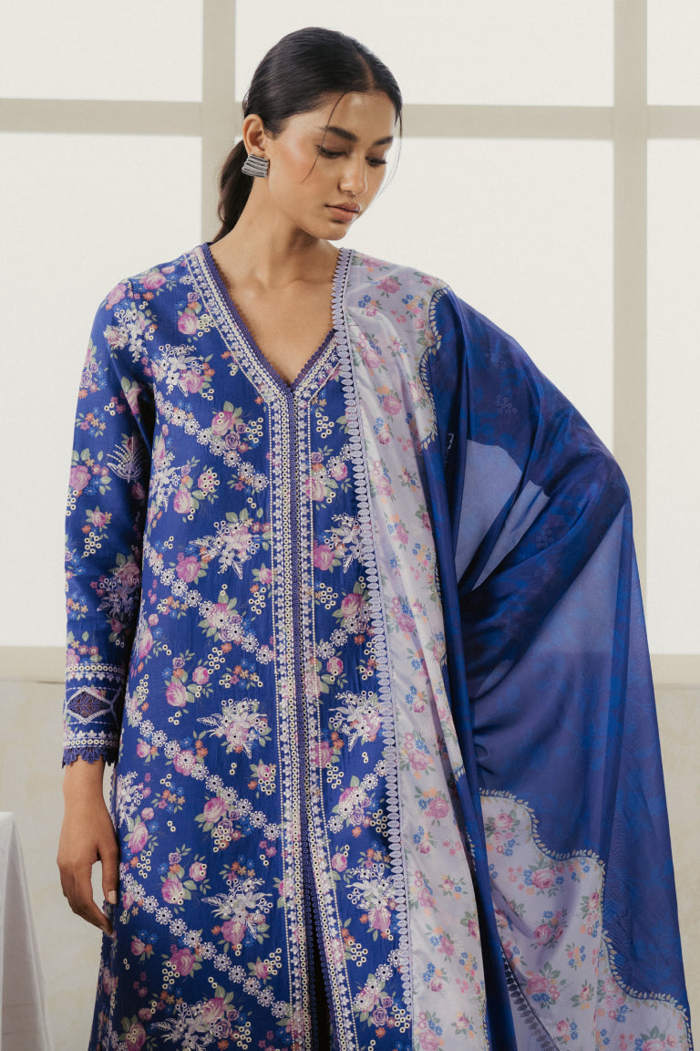 AMORE SUMMER LAWN