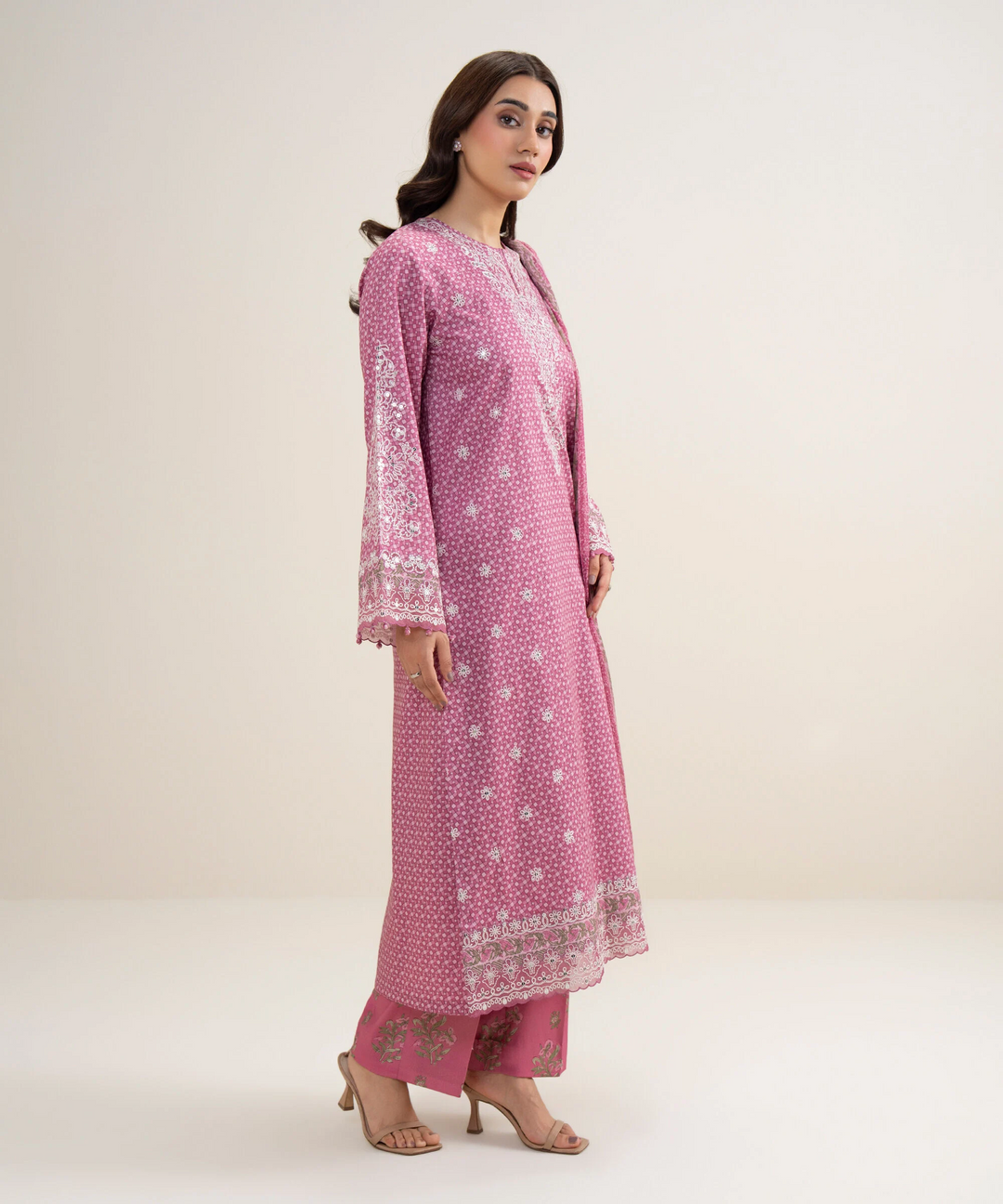 3 Piece - Embroidered Lawn Suit