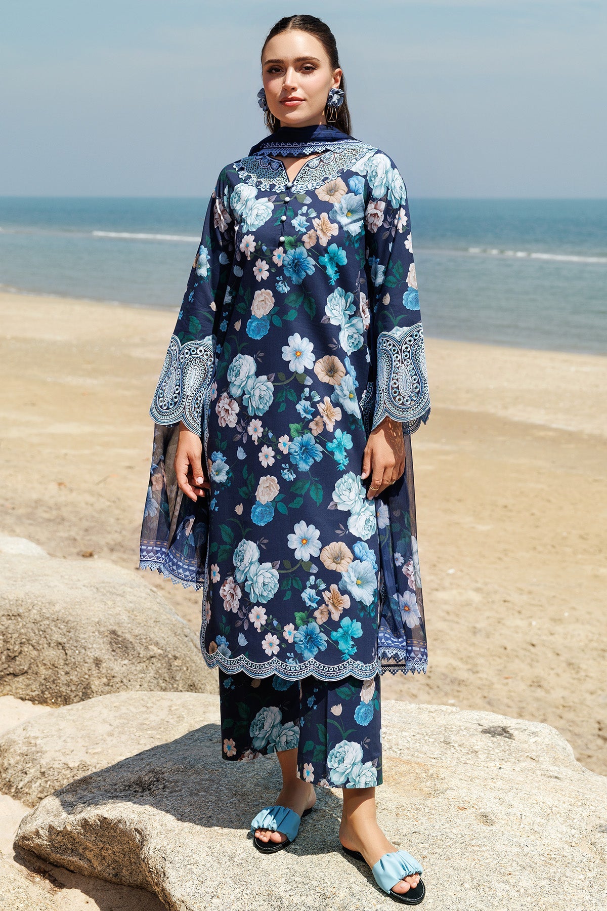 Aurea Summer Lawn
