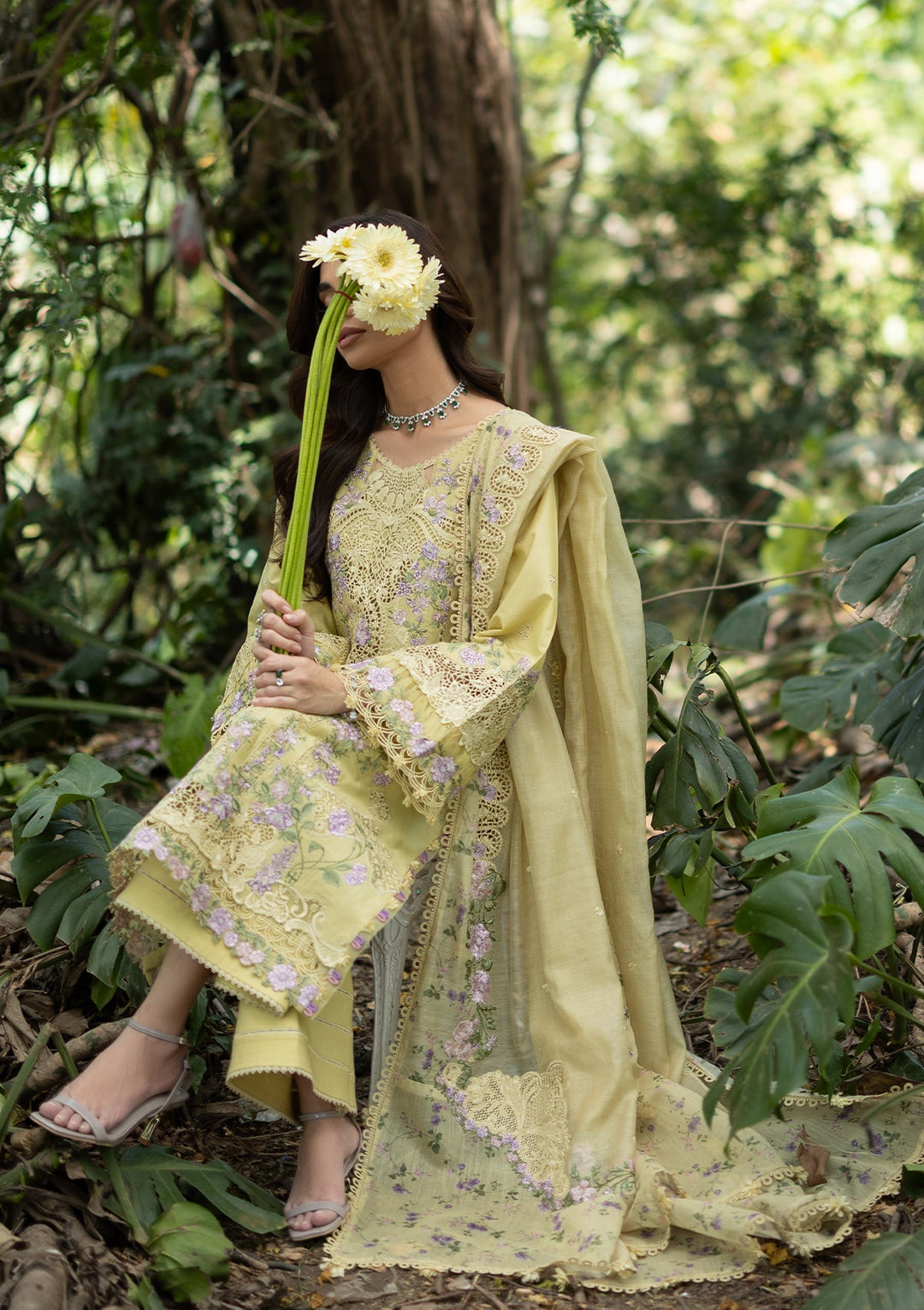 LUXURY LAWN VOL ll &