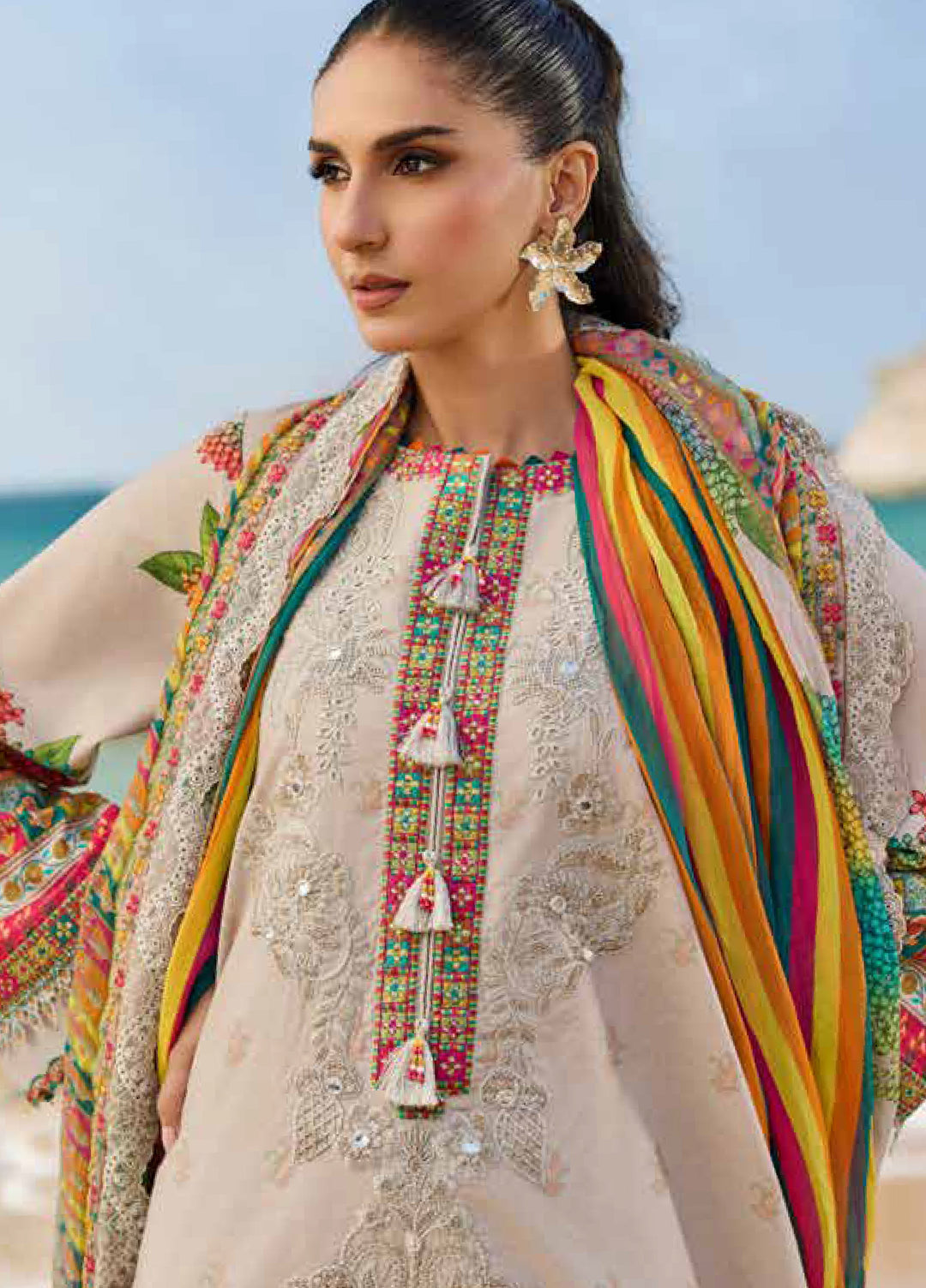 Embroidered Lawn 3 Piece Suit