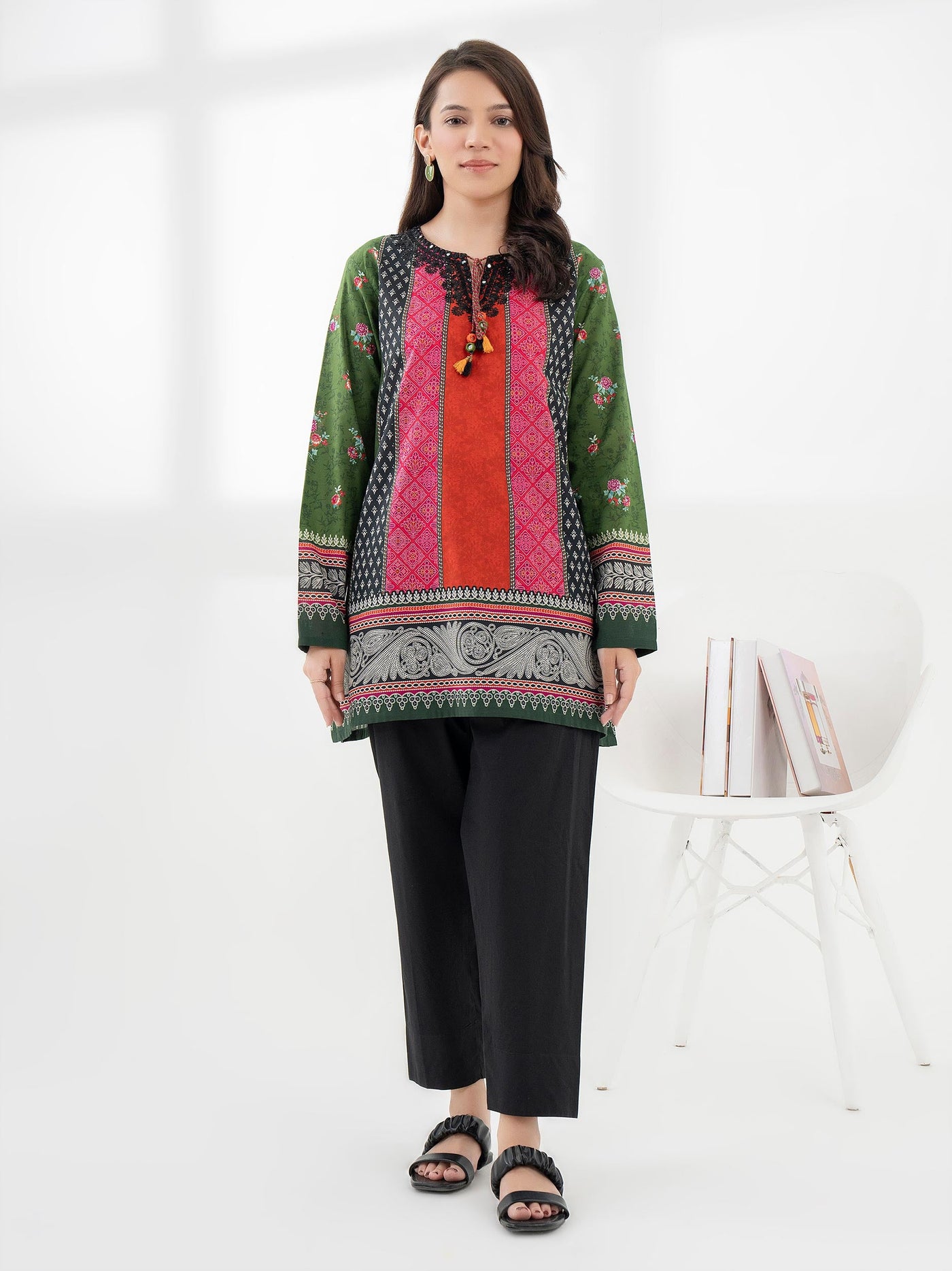 Limelight || Cambric Kurti-Embroidered (Pret) A0102TP