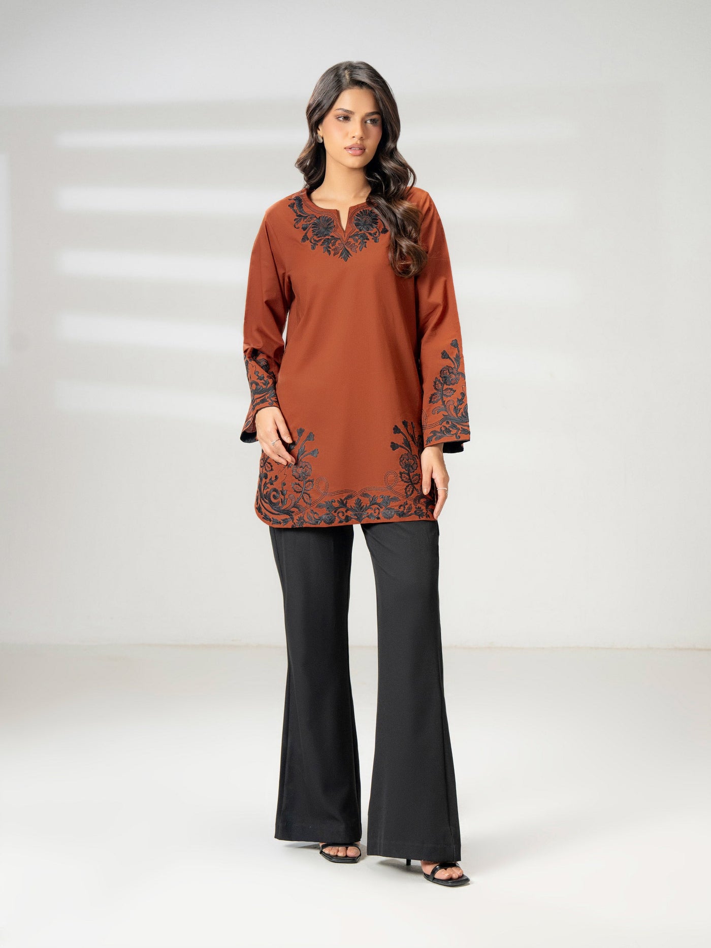 Cambric Kurti-Embroidered (Pret)
