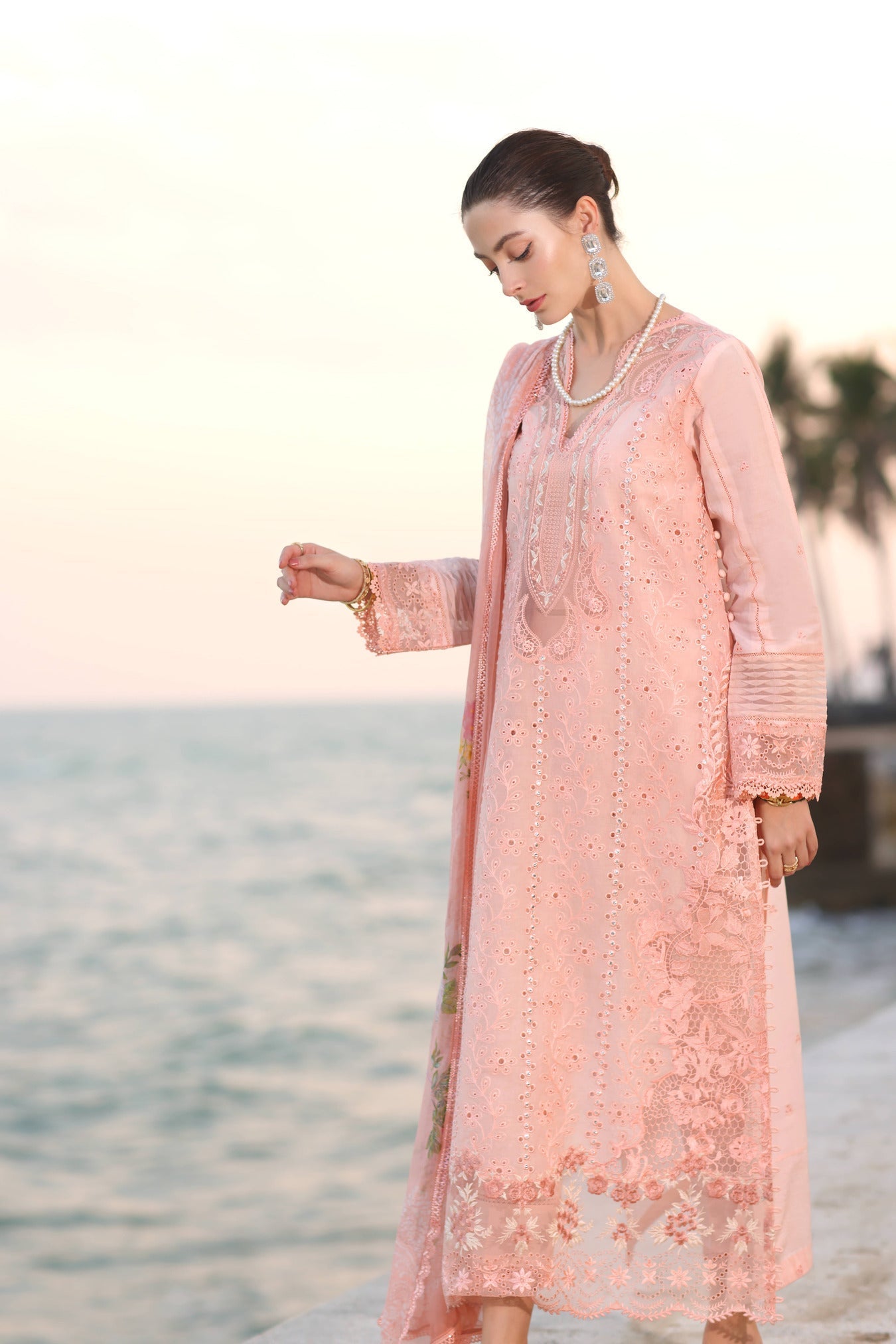 HANDWORK LASERKARI LAWN