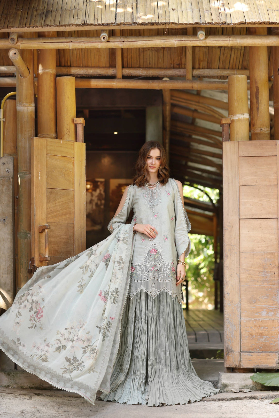 LUXE PRINKARI LAWN