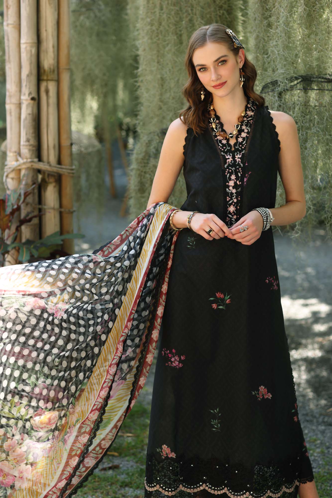 LUXE PRINKARI LAWN