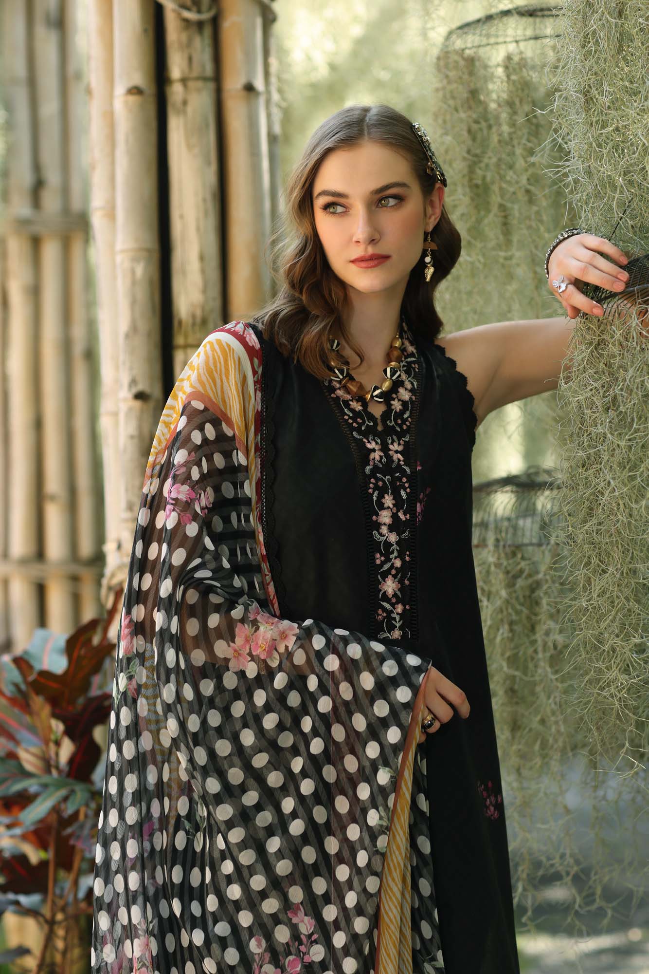 LUXE PRINKARI LAWN