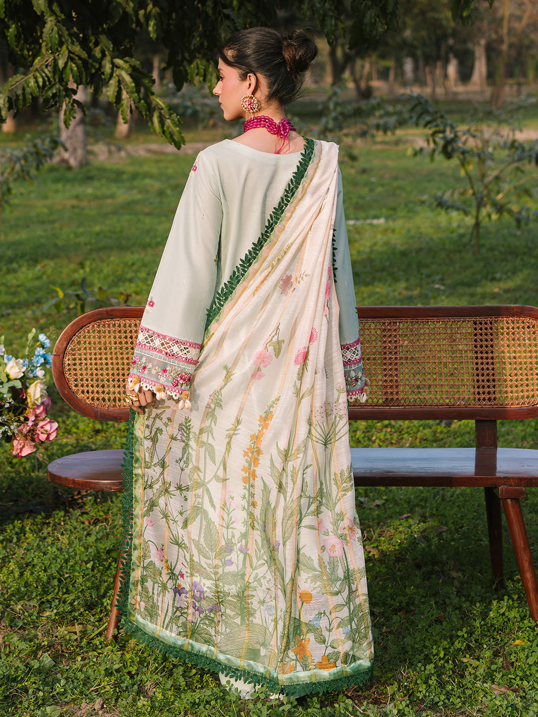 Dahlia Luxury Lawn