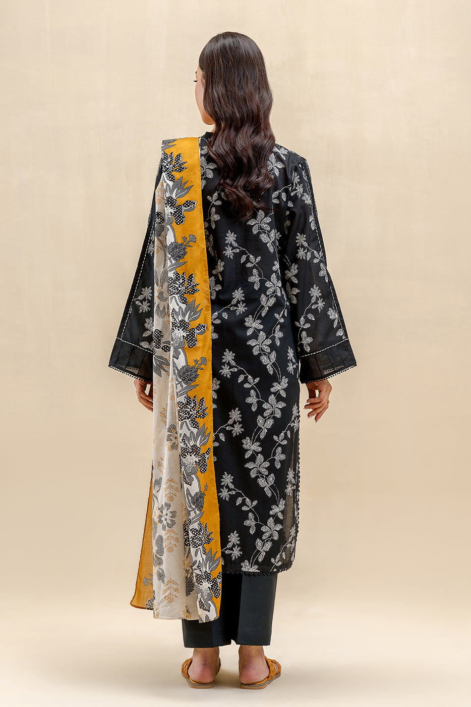 2 PIECE PRINTED LAWN SUIT