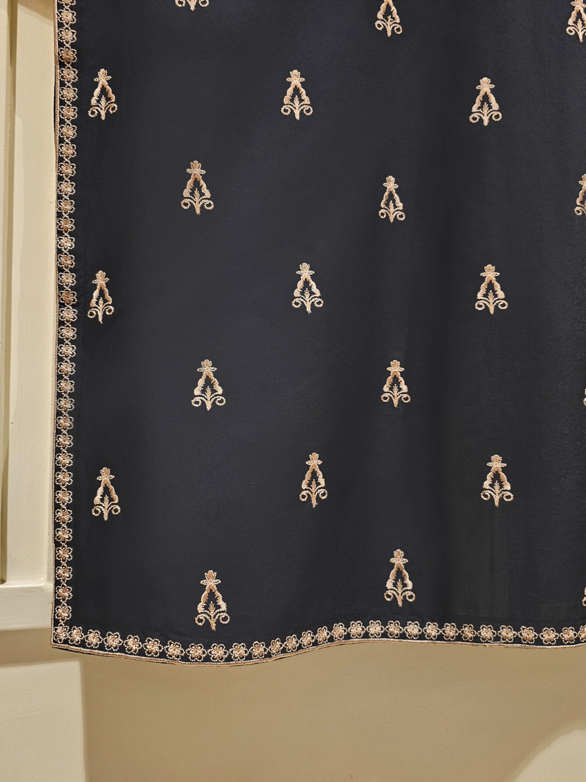 3 Piece - Pure Embroidered Lawn Suit