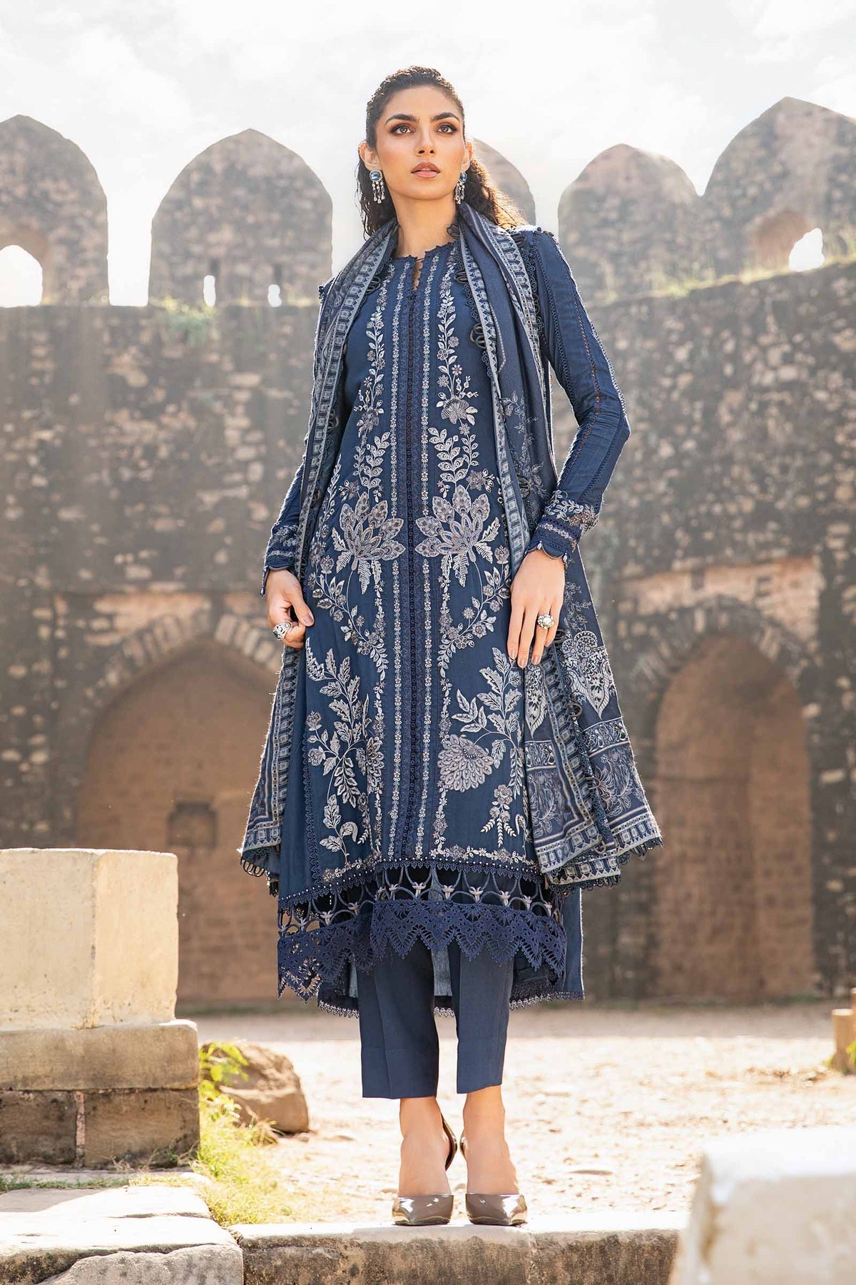 Maria.B M Print 3 Piece Unstitched Printed Linen Suit | MPT-2404-B