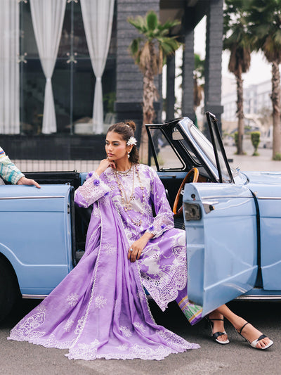 Broadway Luxury Lawn