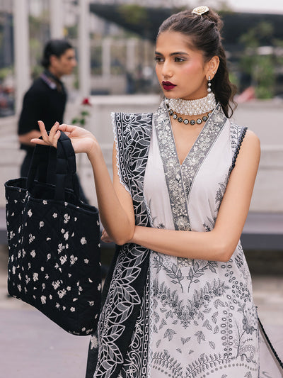 Broadway Luxury Lawn