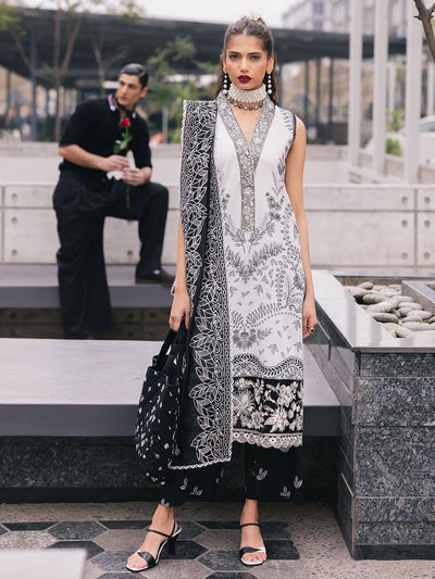 Broadway Luxury Lawn