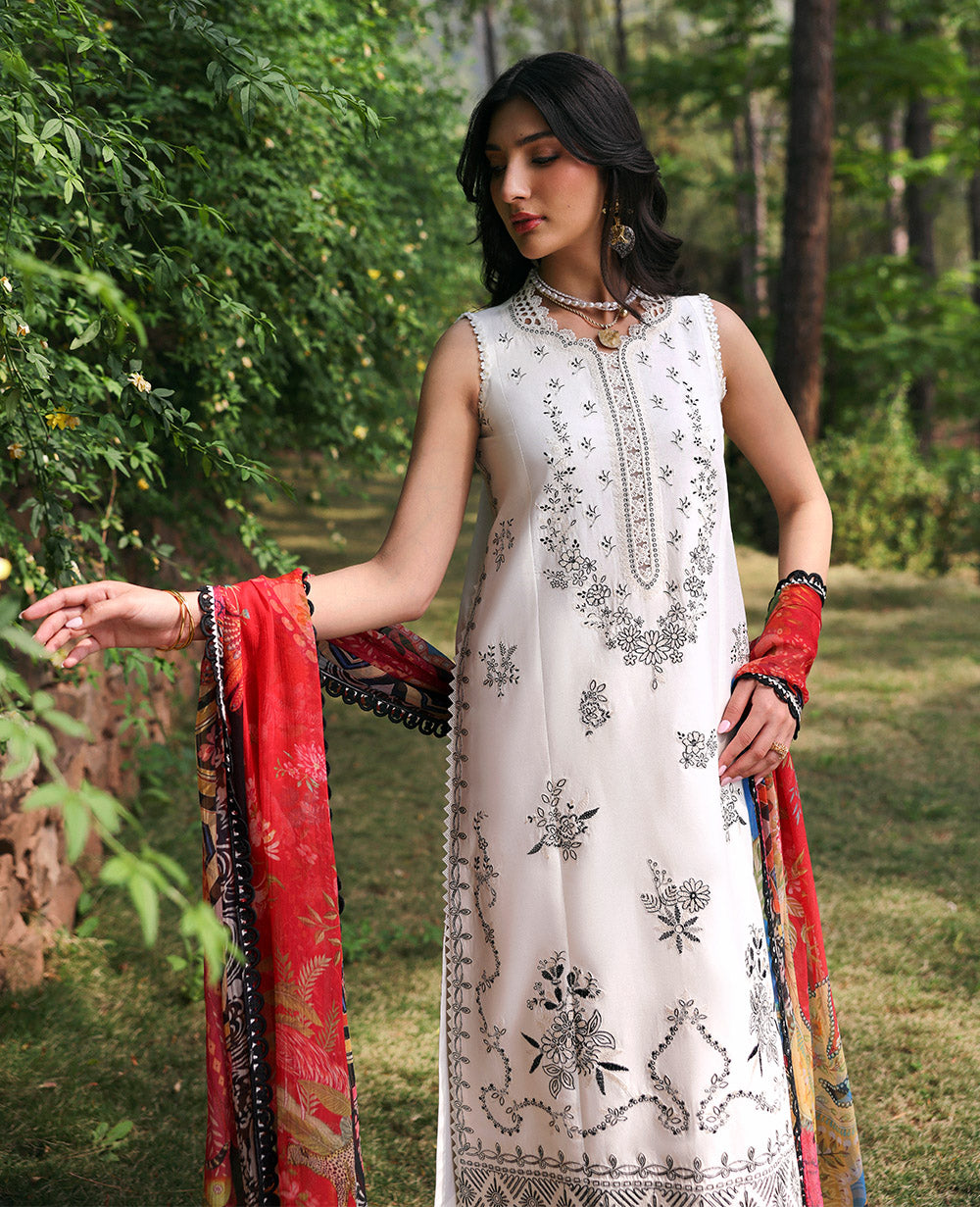 Talia Summer Lawn