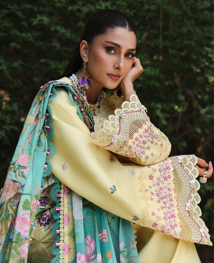 Talia Summer Lawn