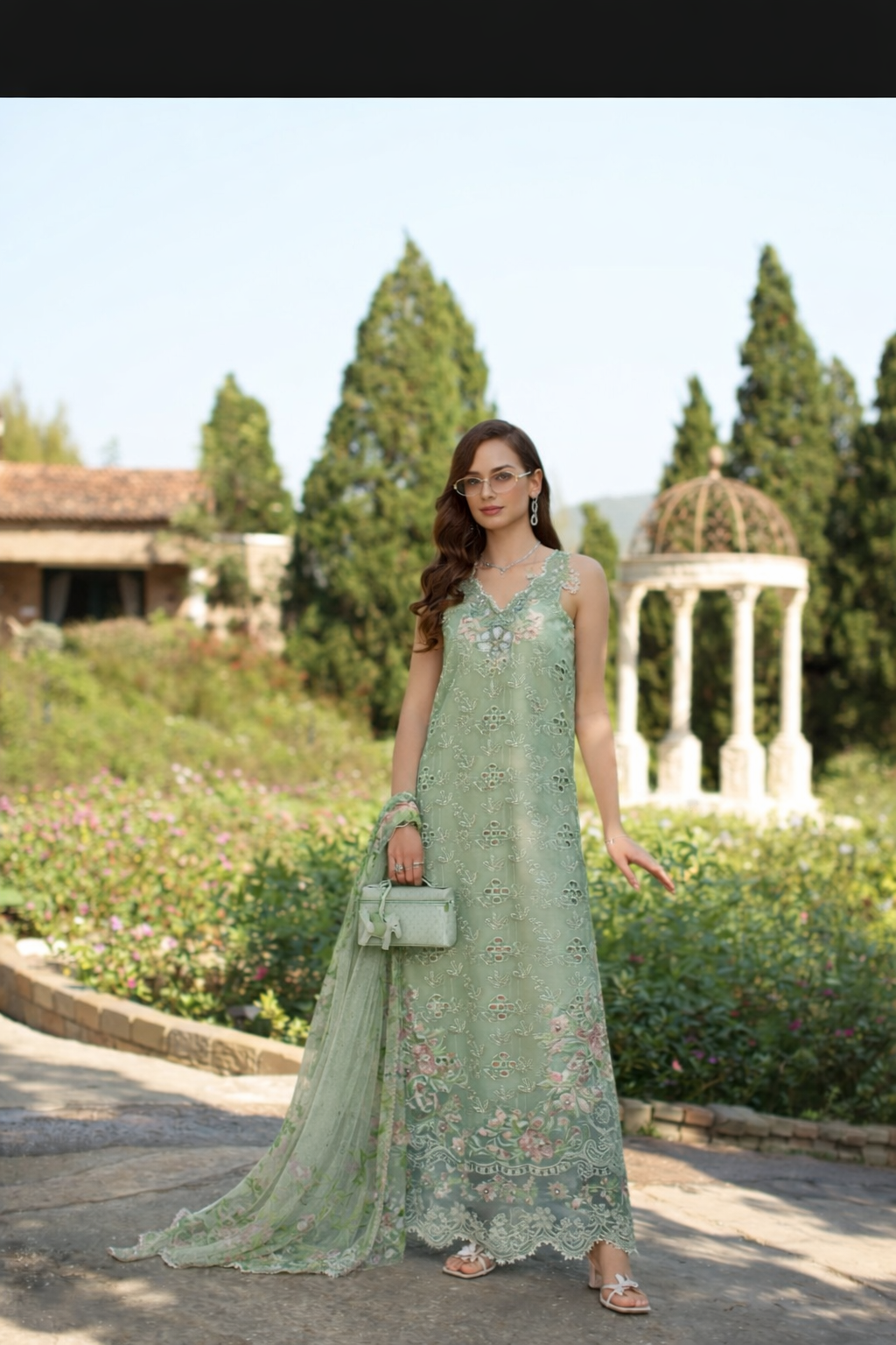 Luxury Schiffli Lawn Laserkar