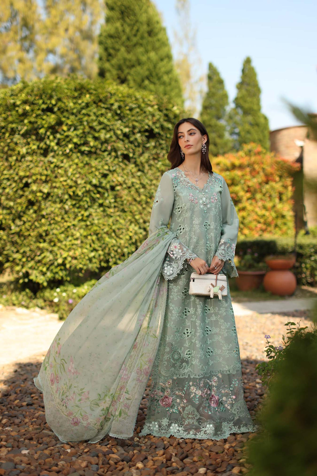 Luxury Schiffli Lawn Laserkar