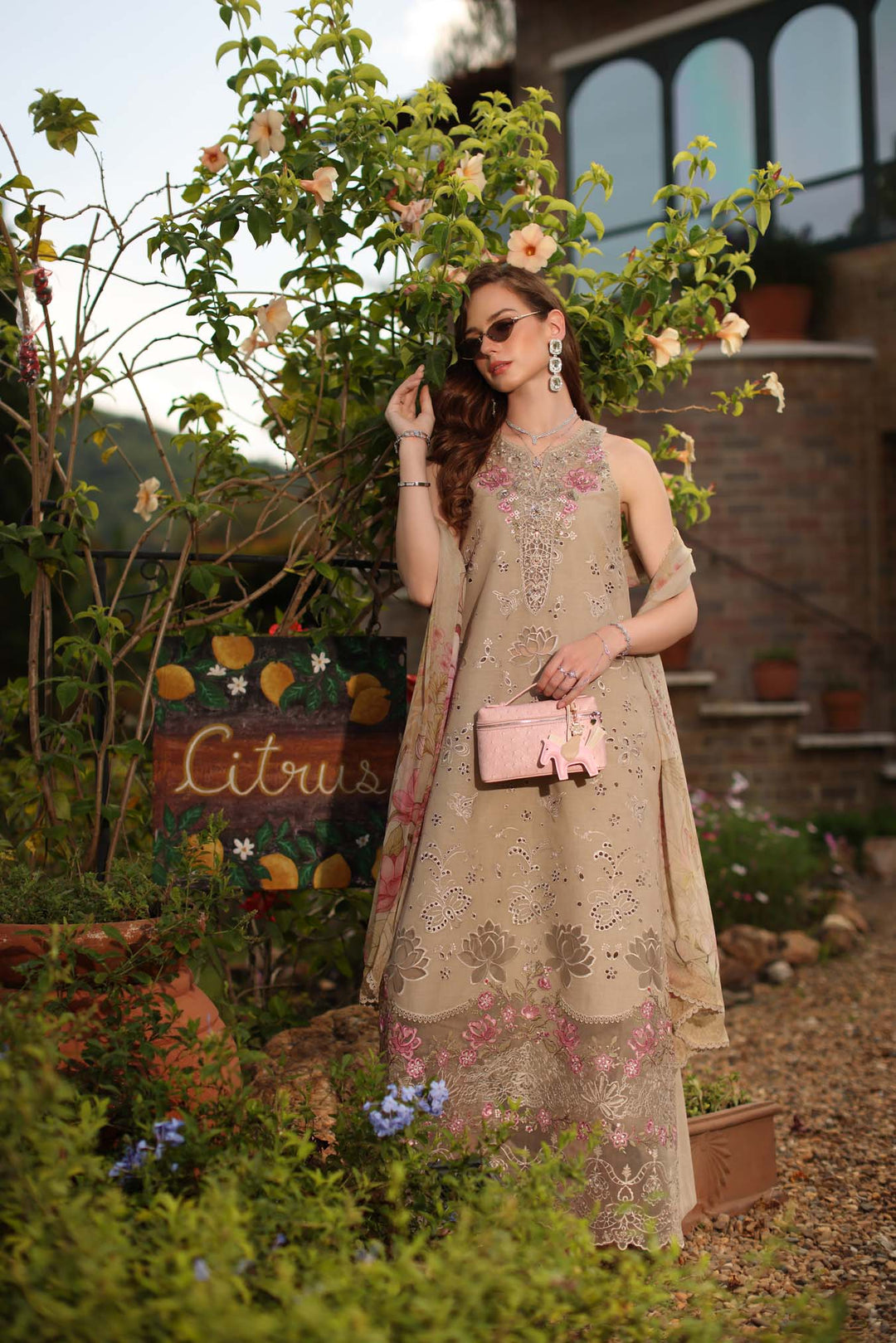 Luxury Schiffli Lawn Laserkar