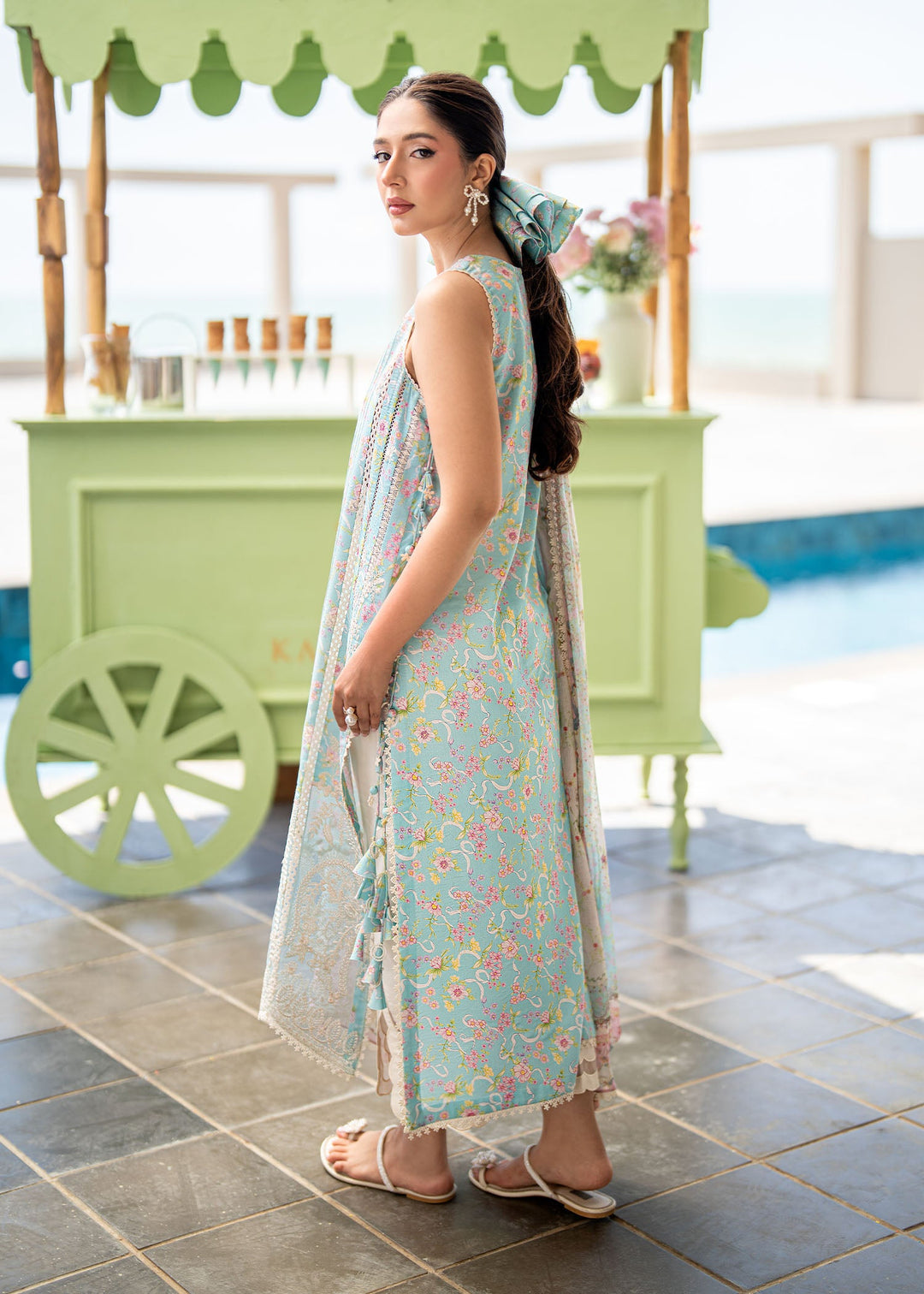 mira-summer-lawn-26