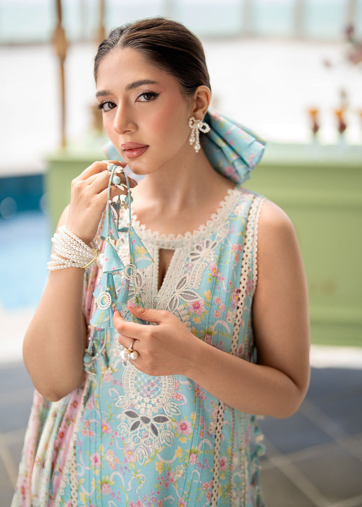 mira-summer-lawn-26