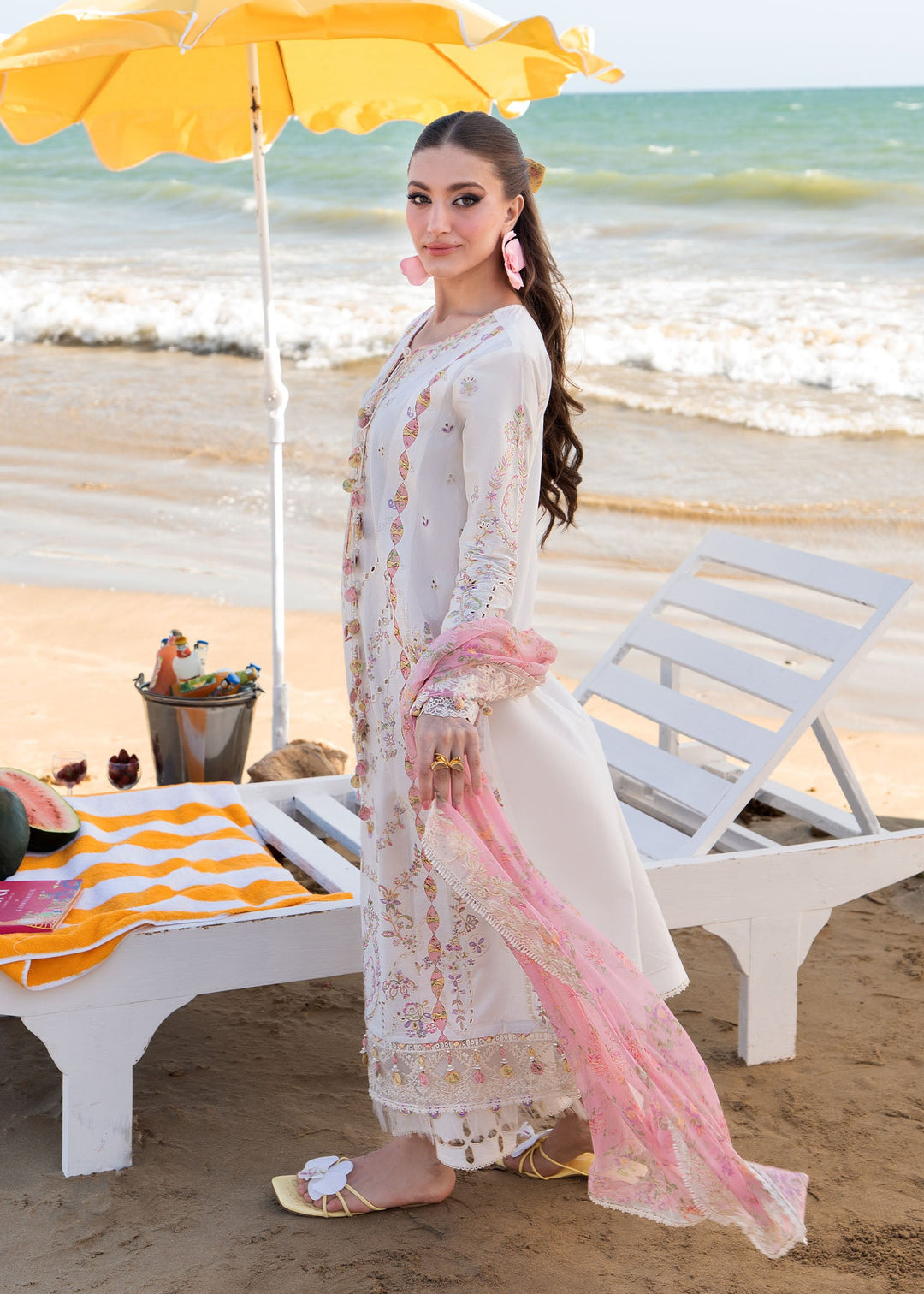 mira-summer-lawn-26