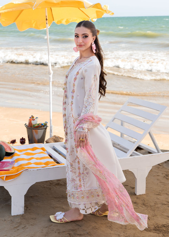 mira-summer-lawn-26