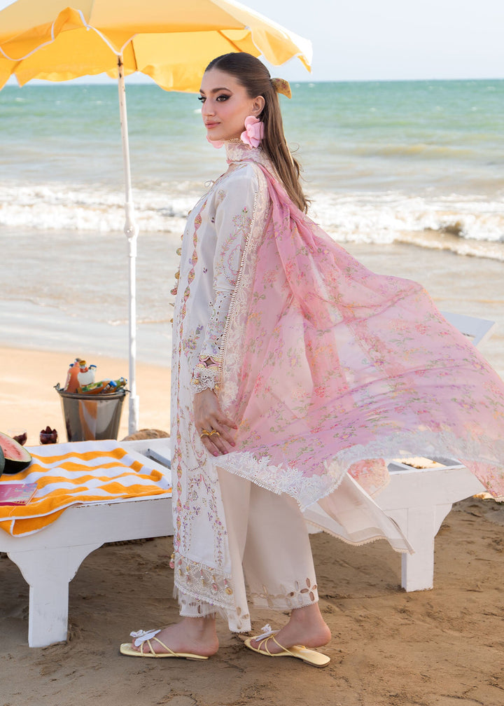 mira-summer-lawn-26