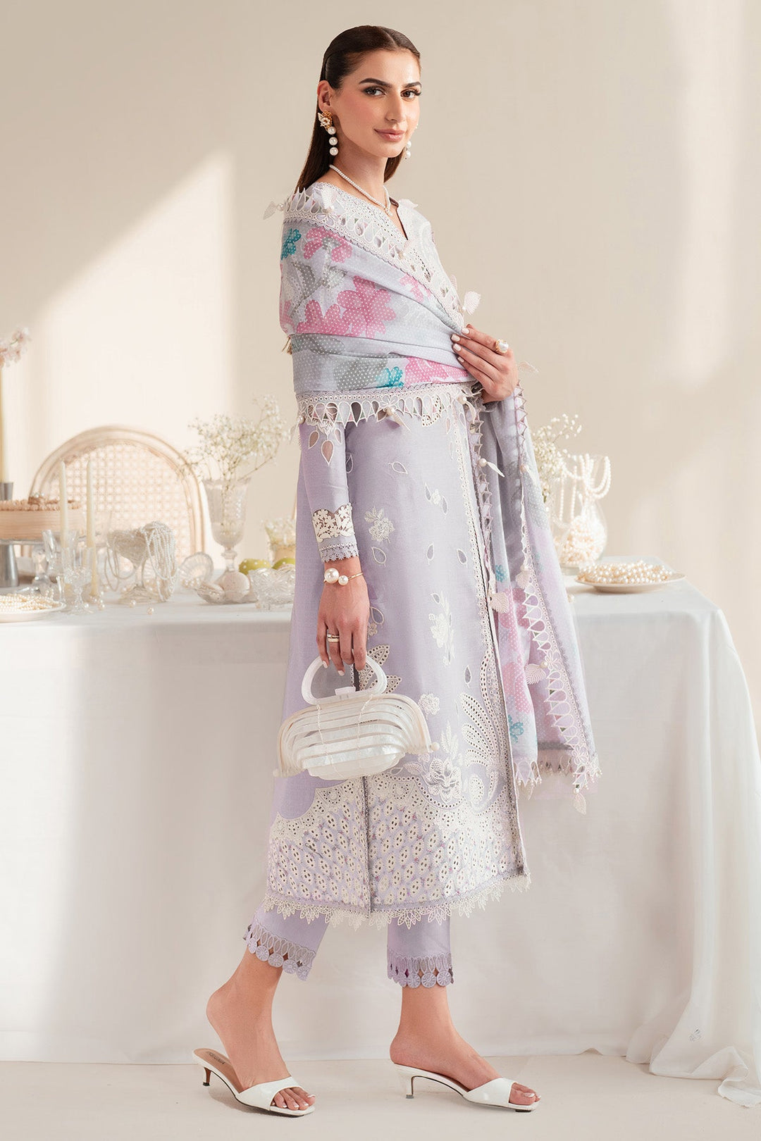 Iris Luxury Lawn