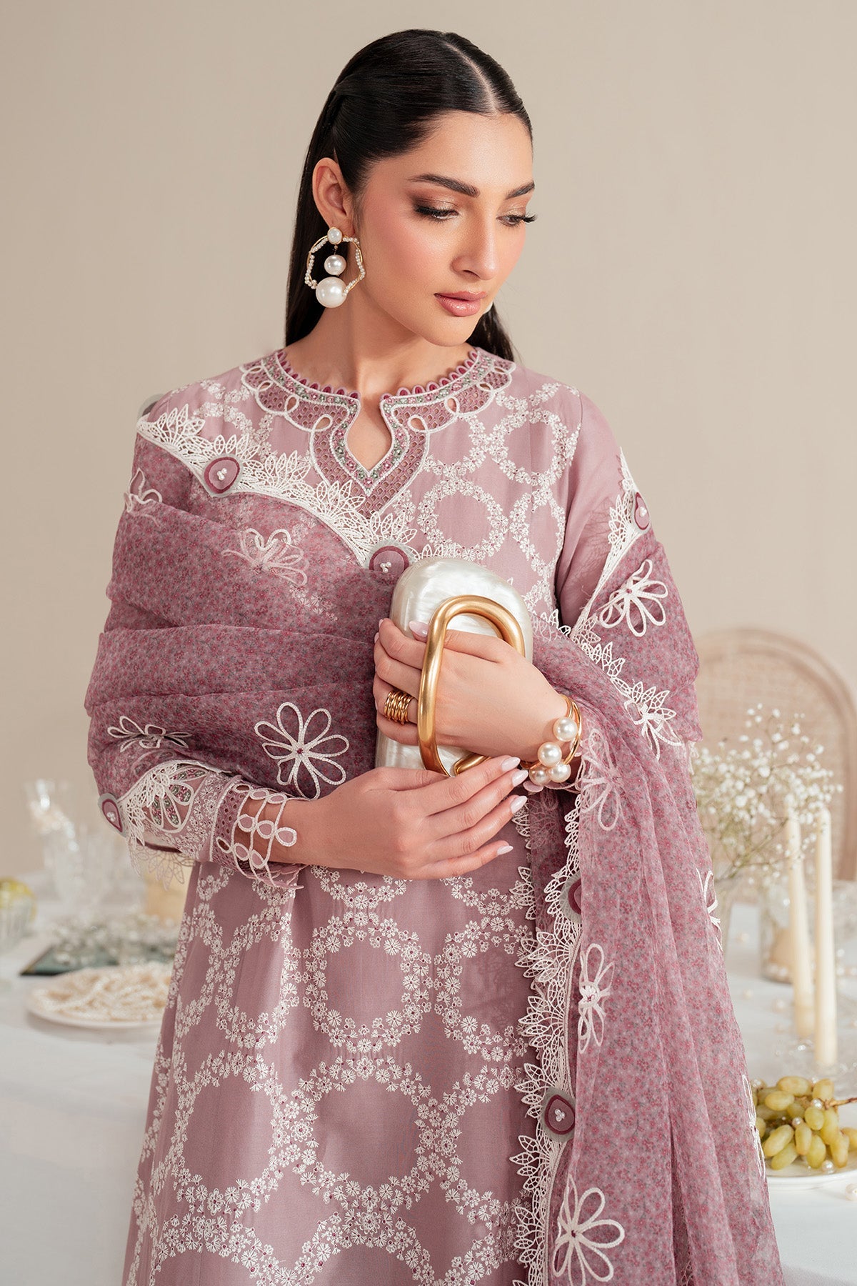 Iris Luxury Lawn