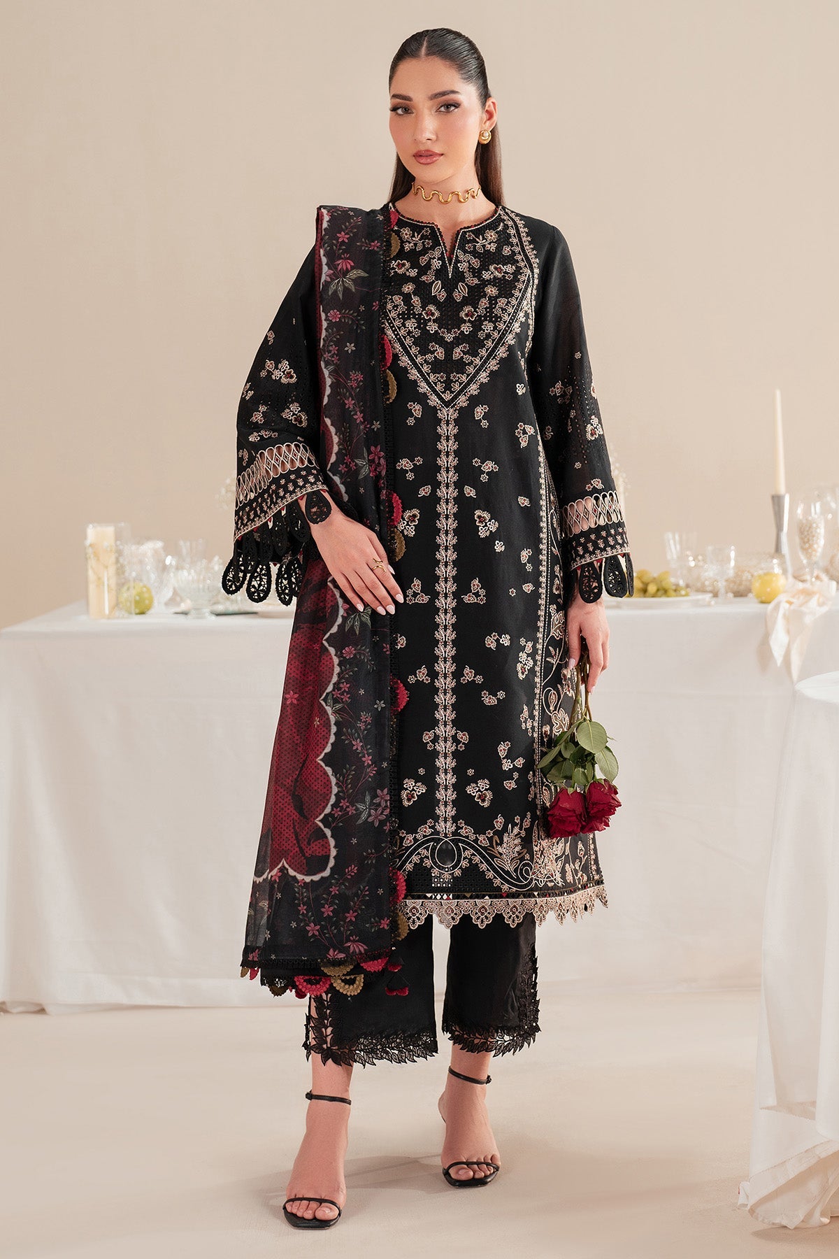 Iris EMBROIDERED LAWN