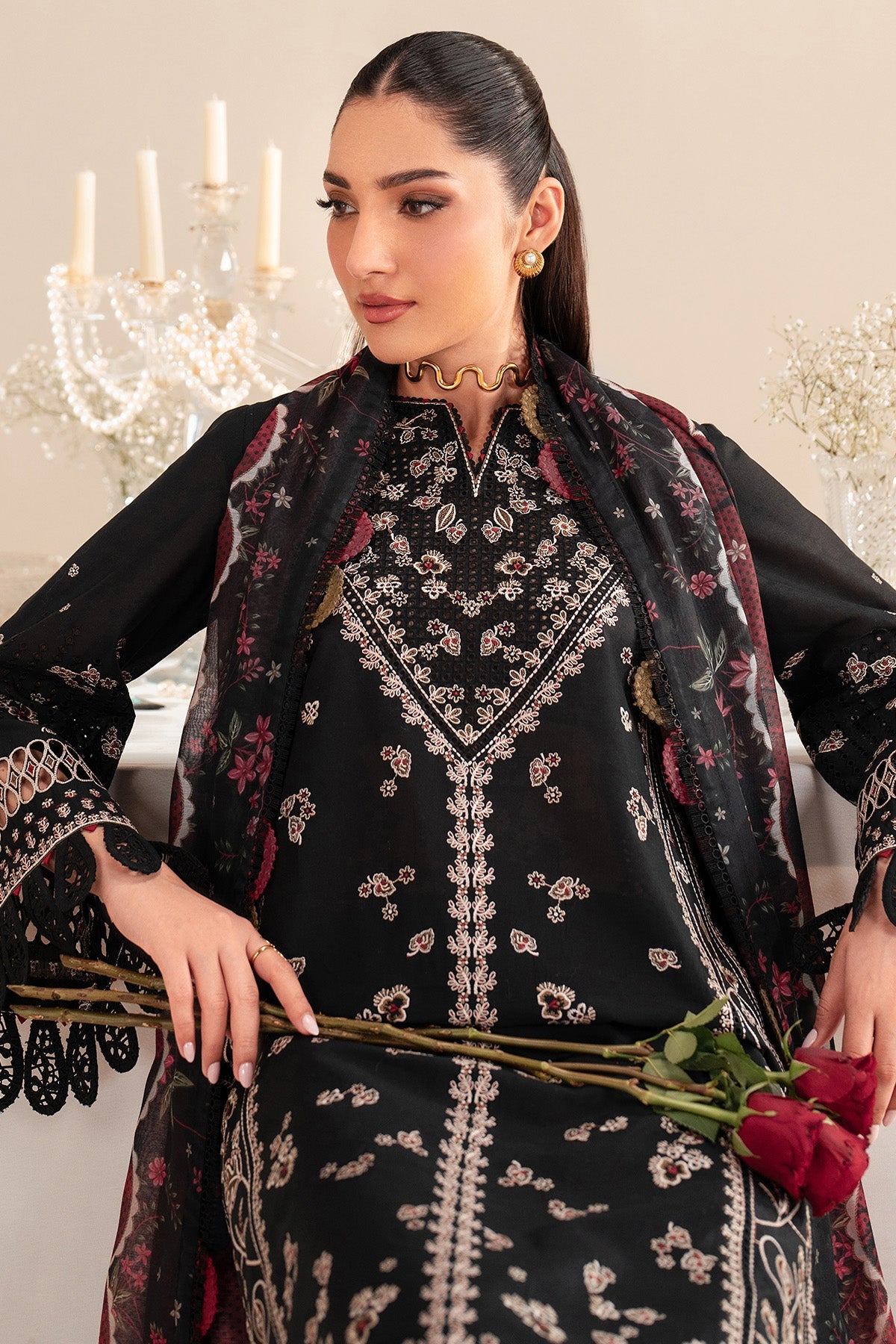 Iris EMBROIDERED LAWN