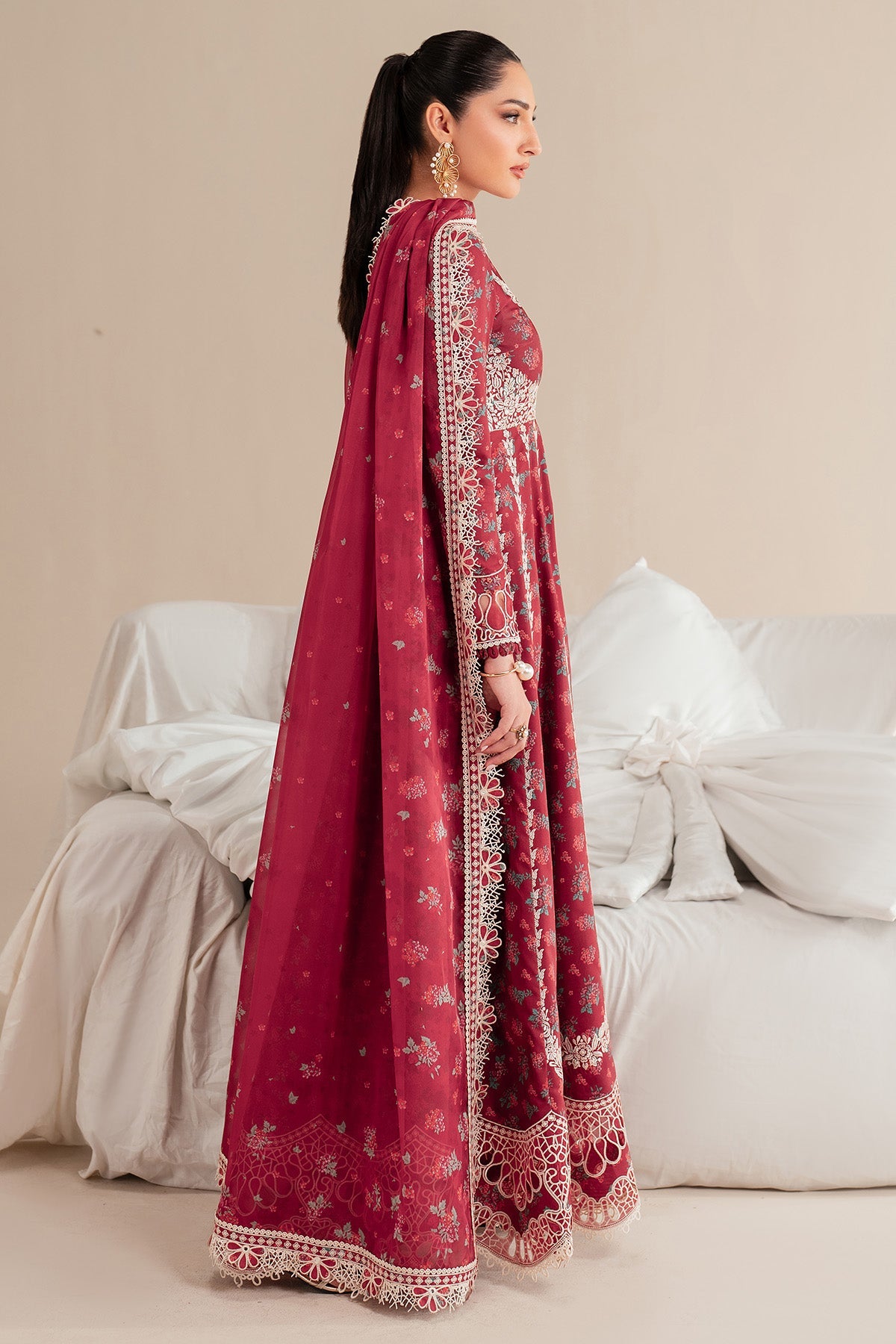 Iris Luxury Lawn