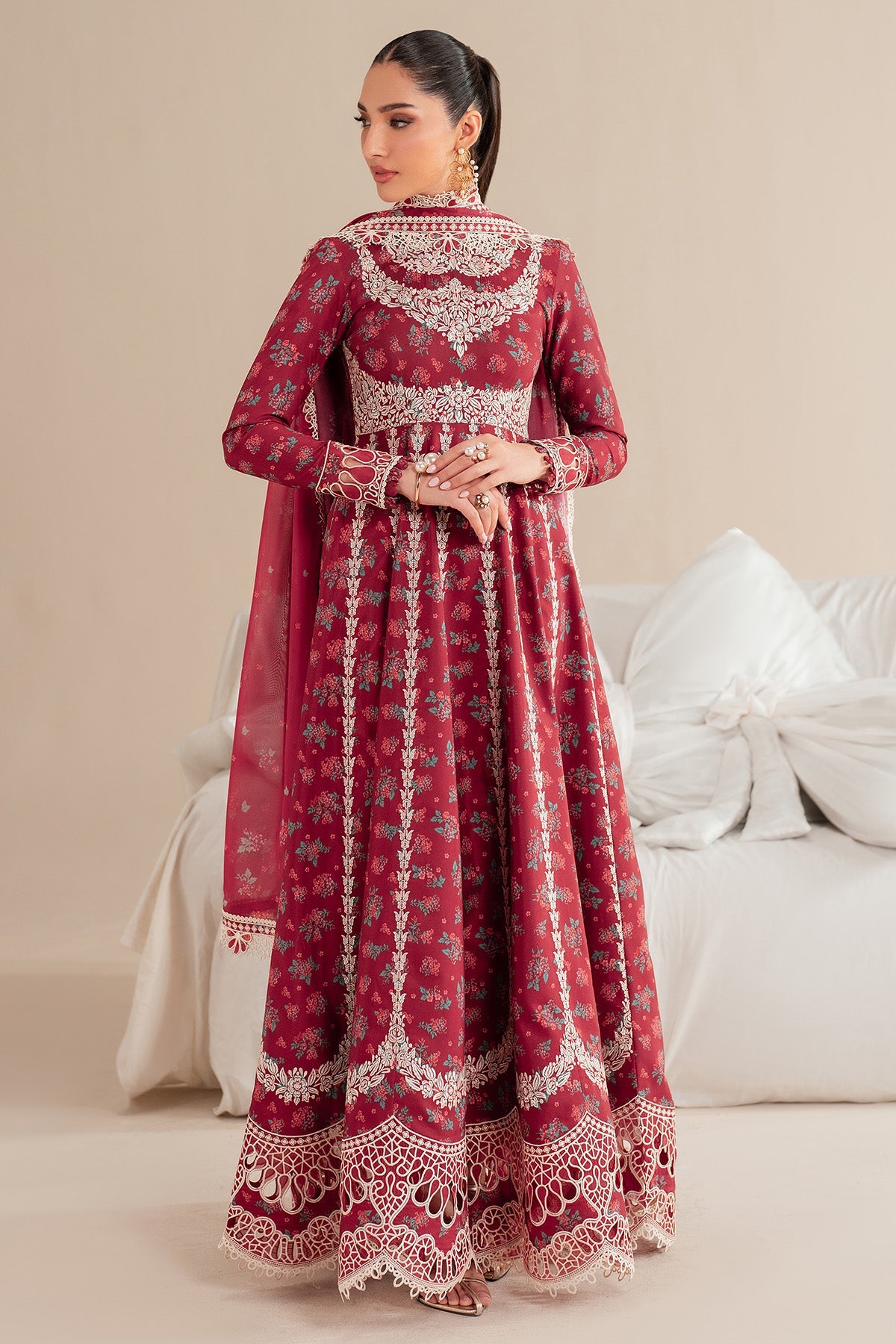 Iris Luxury Lawn