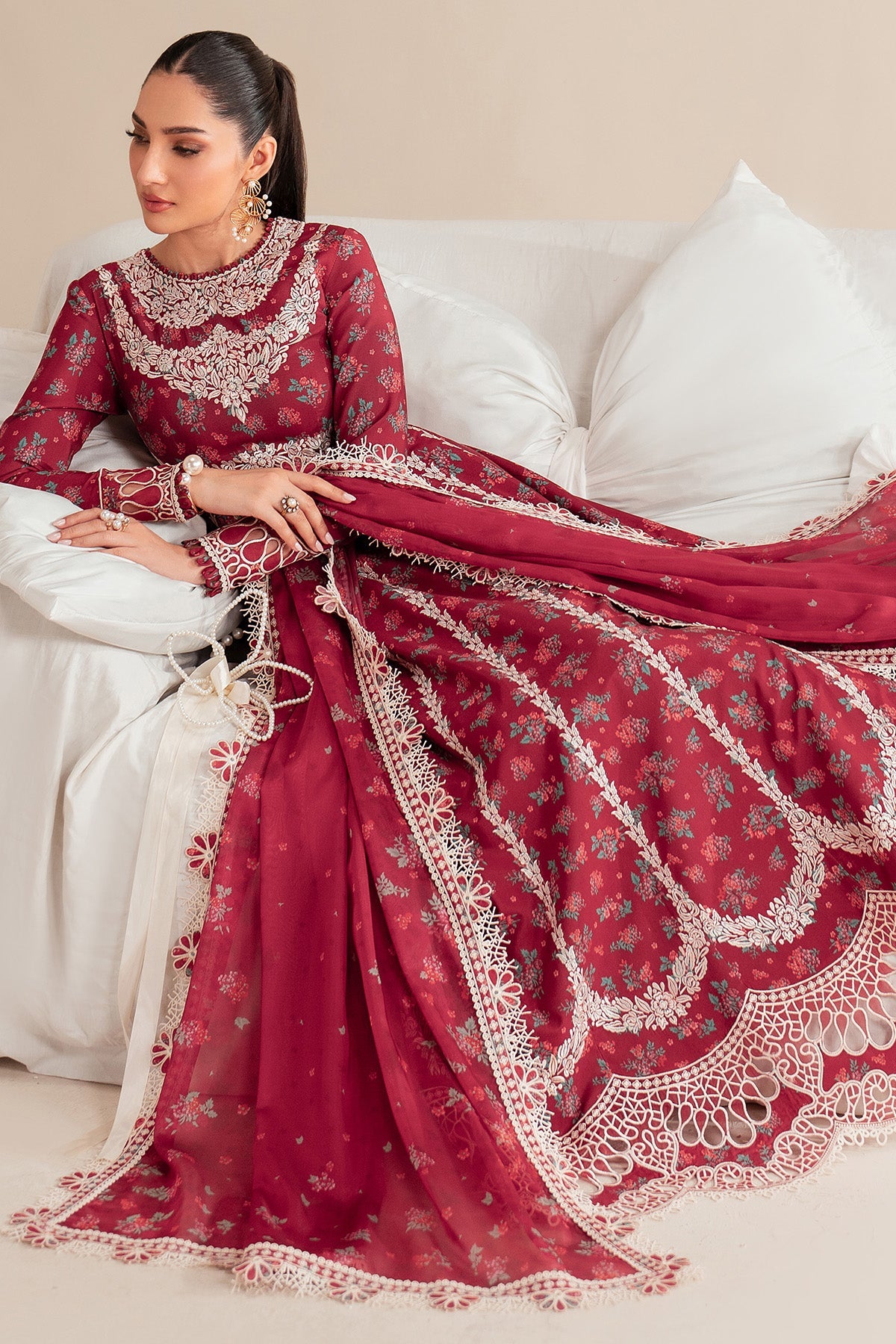 Iris Luxury Lawn