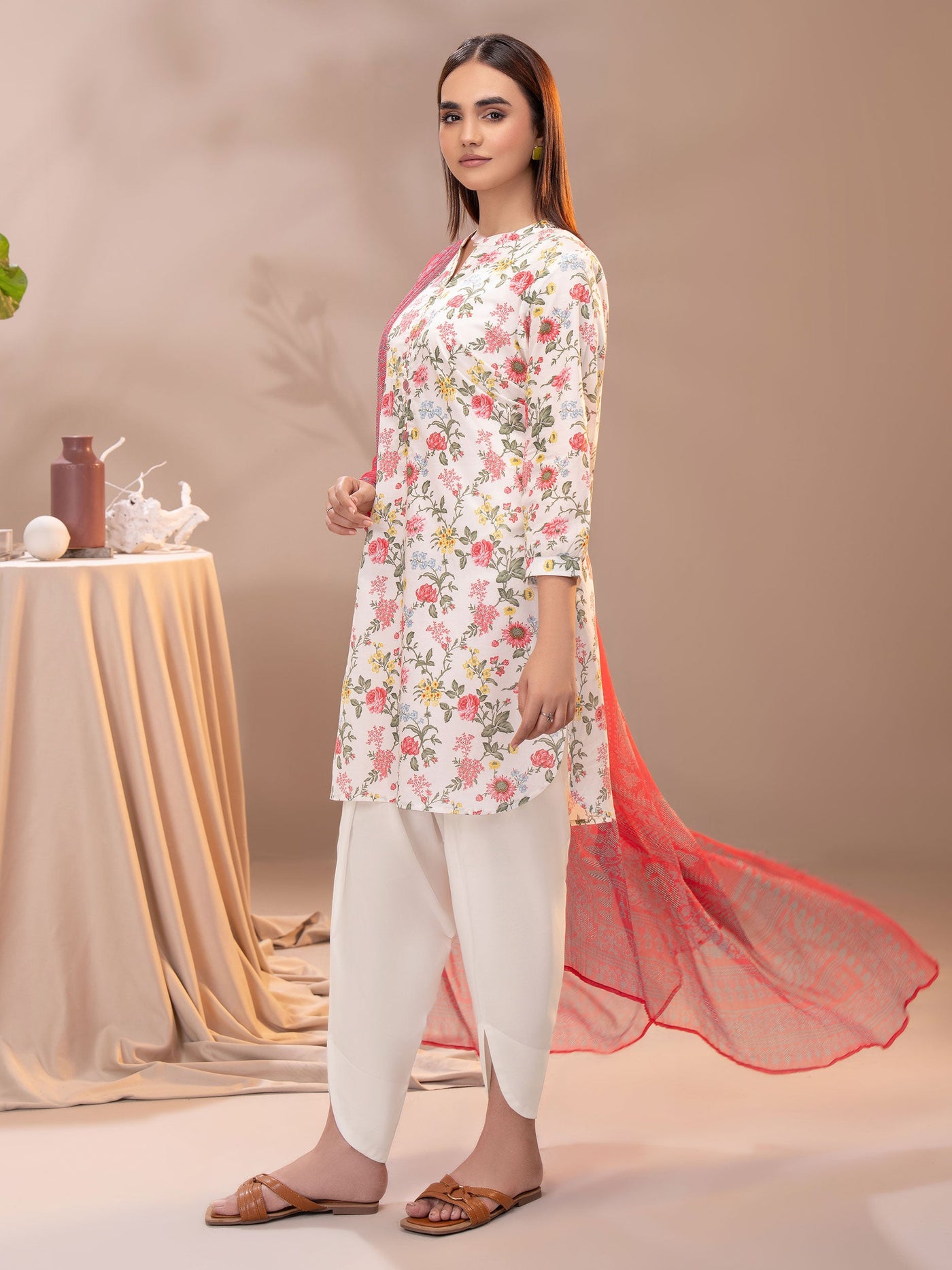 LIMELIGHT UNSTITCHED 3 Piece Printed Lawn Suit-U3577