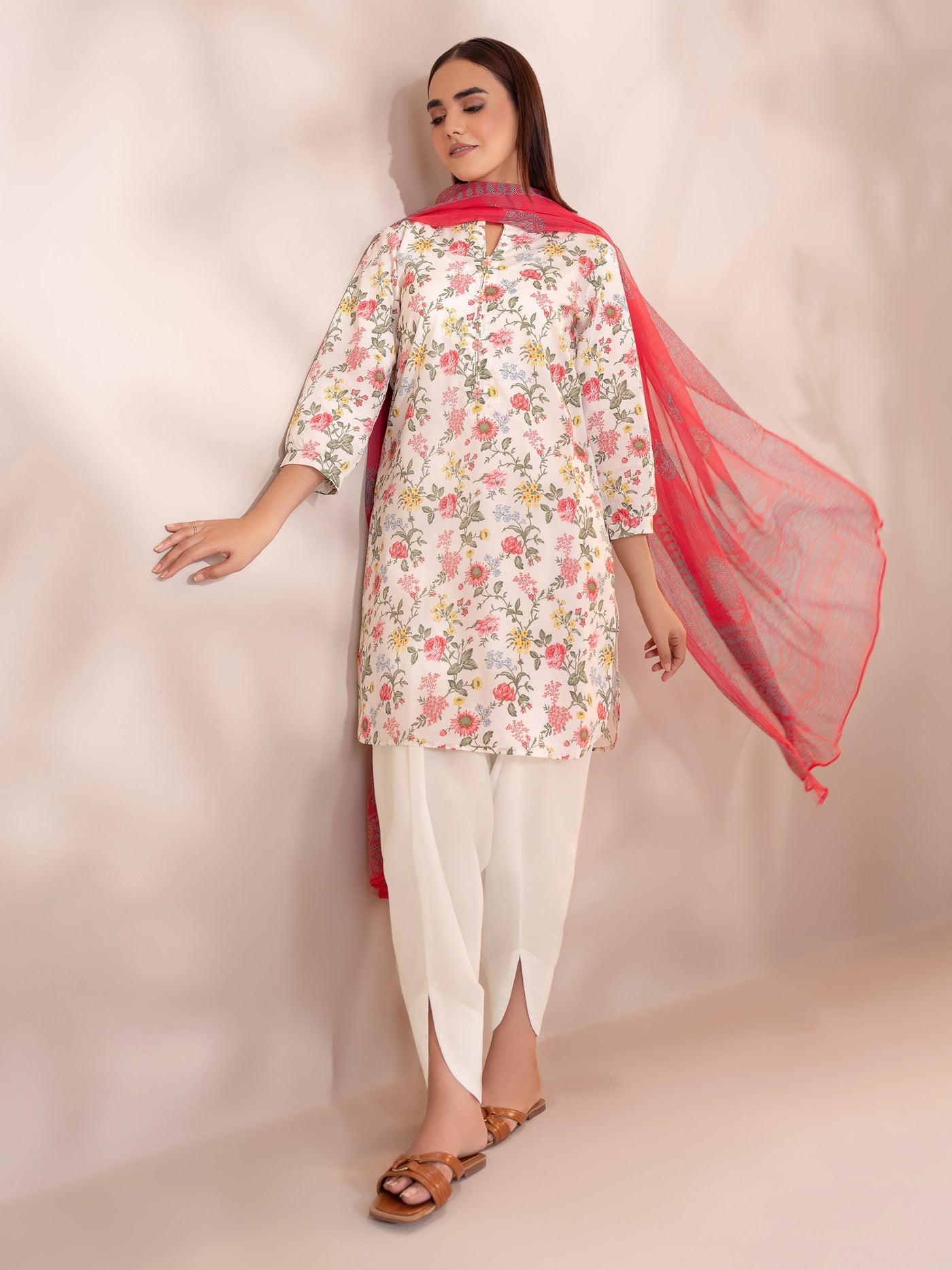 LIMELIGHT UNSTITCHED 3 Piece Printed Lawn Suit-U3577