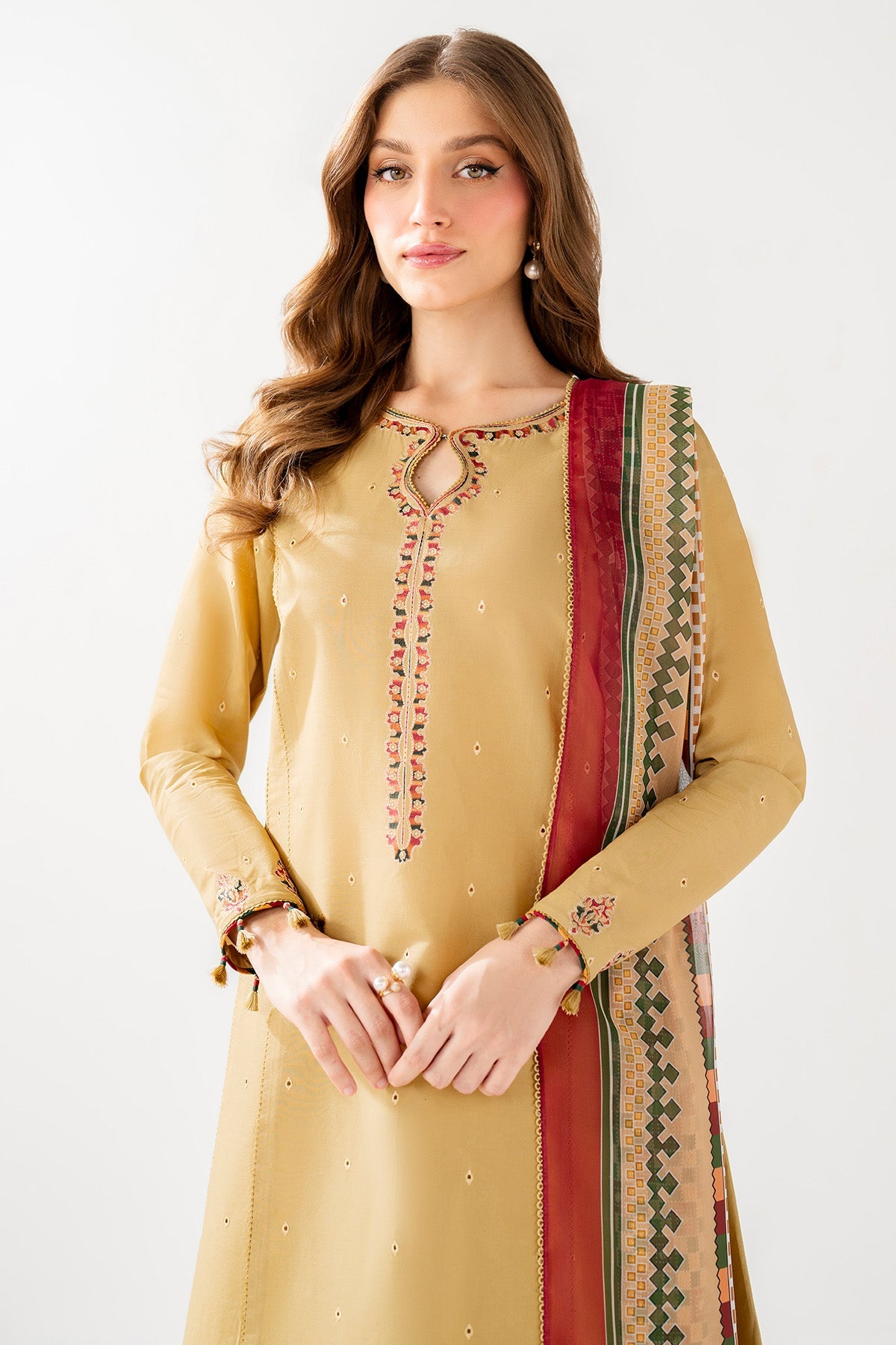 EMBROIDERED LAWN