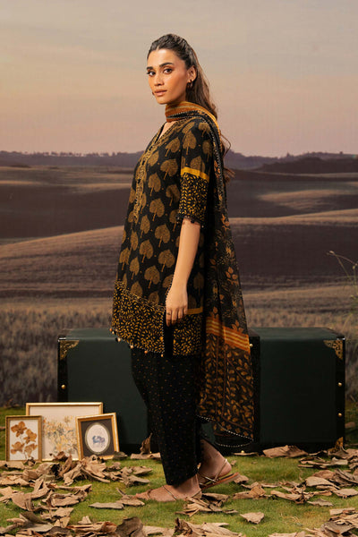 3 Pc Unstitched Embroidered Arabic Lawn Suit