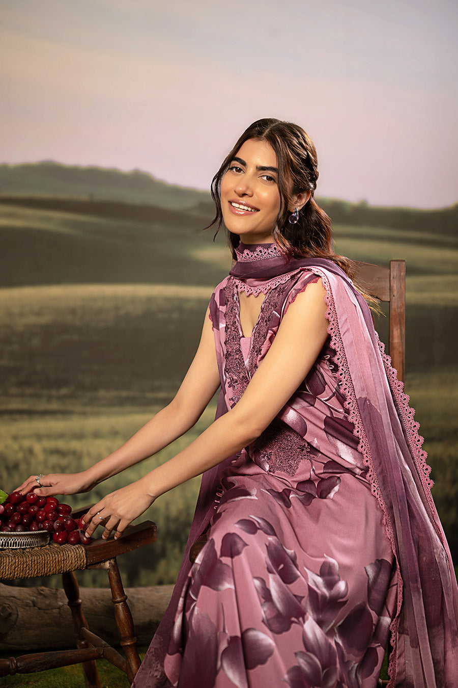 3 Pc Unstitched Embroidered Arabic Lawn Suit
