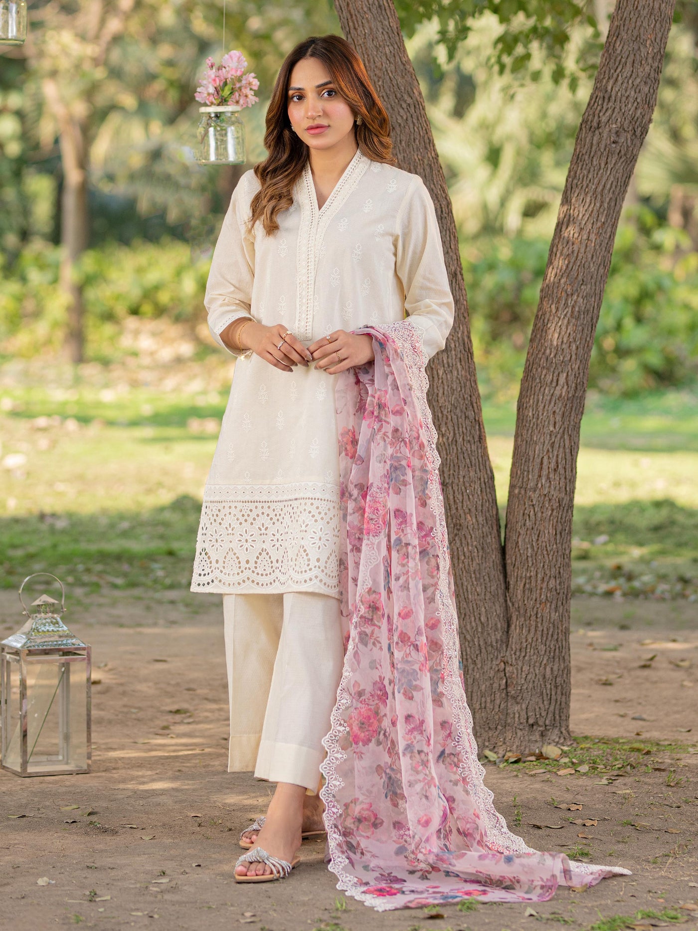 LIMELIGHT UNSTITCHED 3 Piece Lawn Suit-Embroidered U2837