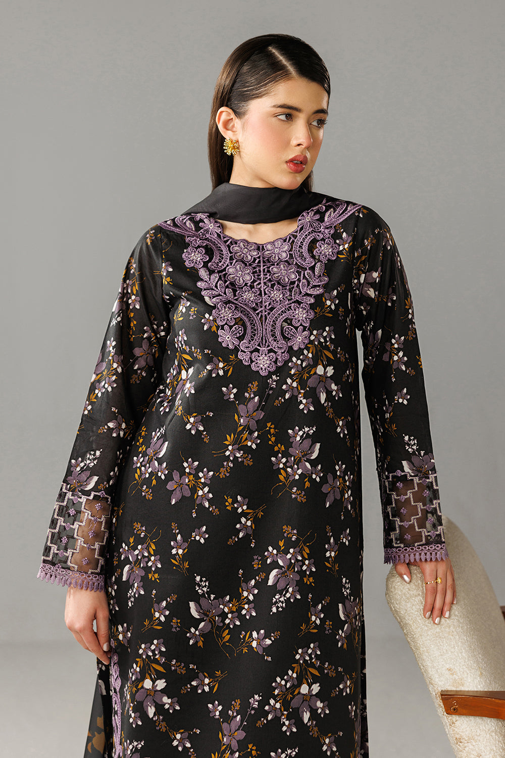 DAASTAN  Embroidered Lawn Pret