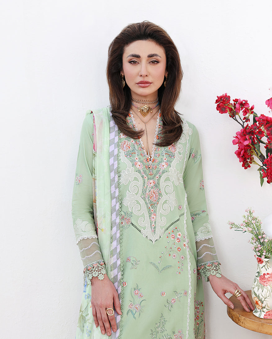 Floral Reveire | Luxury Lawn
