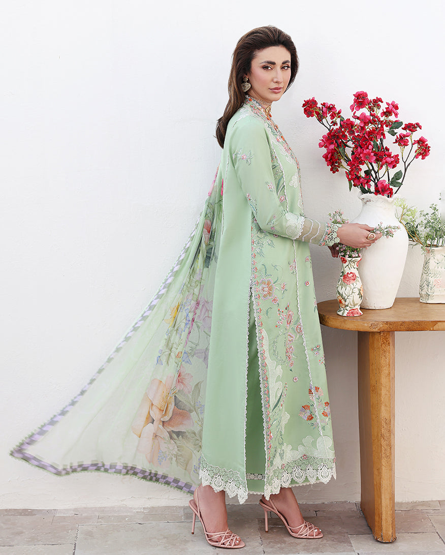 Floral Reveire | Luxury Lawn