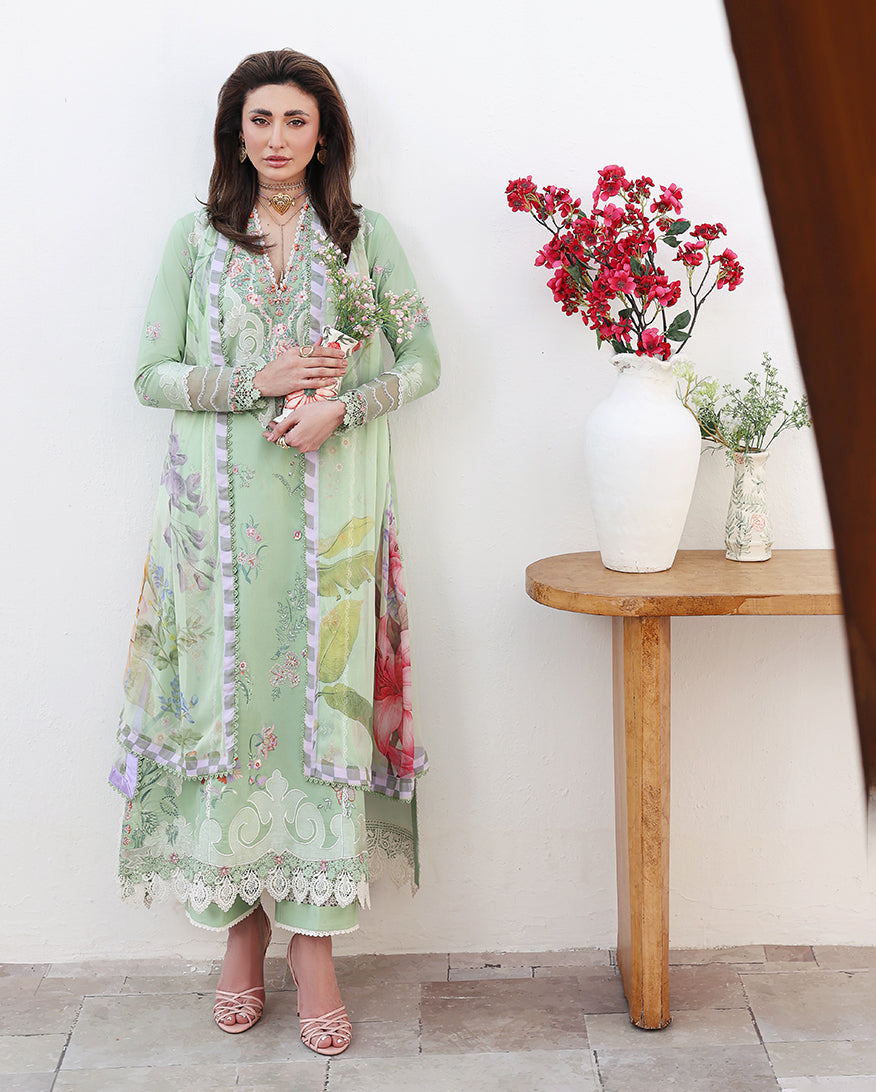 Floral Reveire | Luxury Lawn