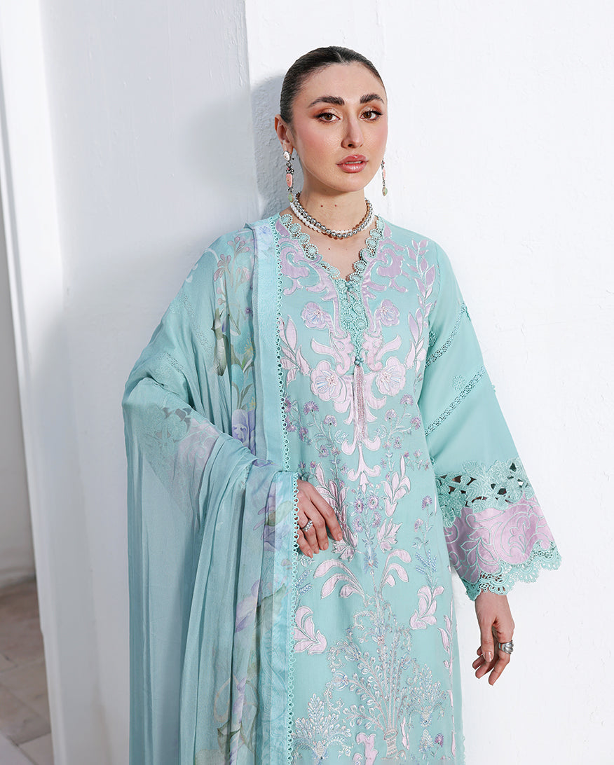 Floral Reveire | Luxury Lawn