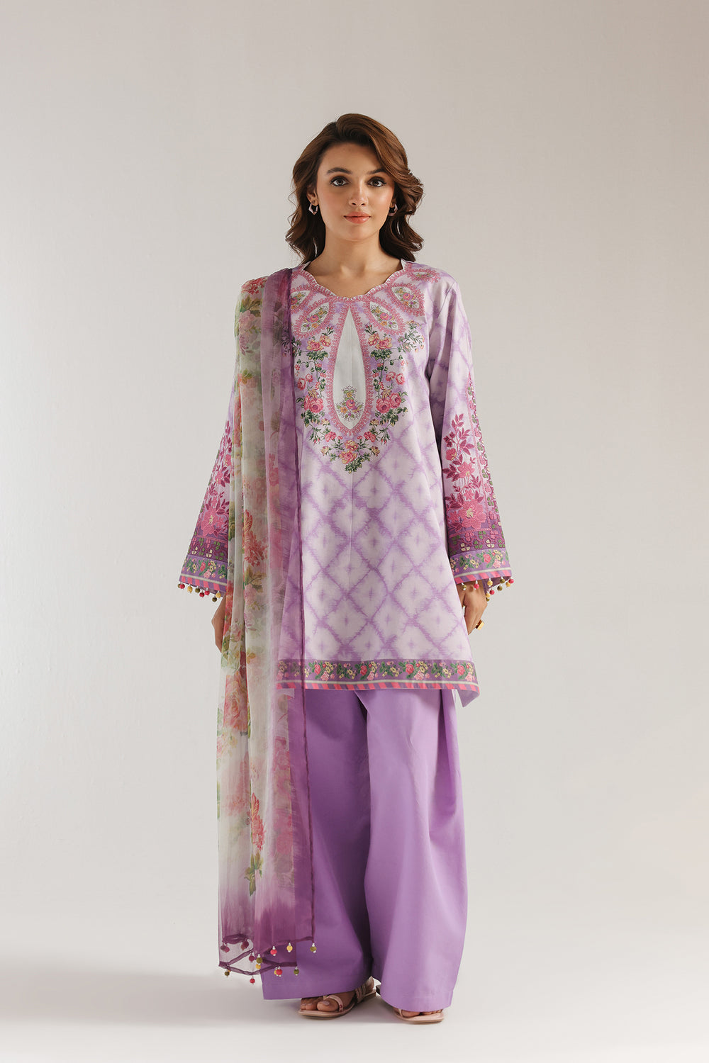 EMBROIDERED SUIT