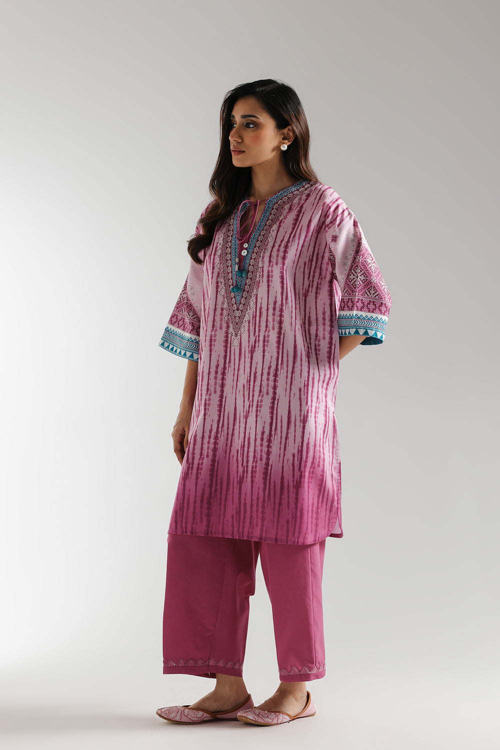 PRINTED SUIT