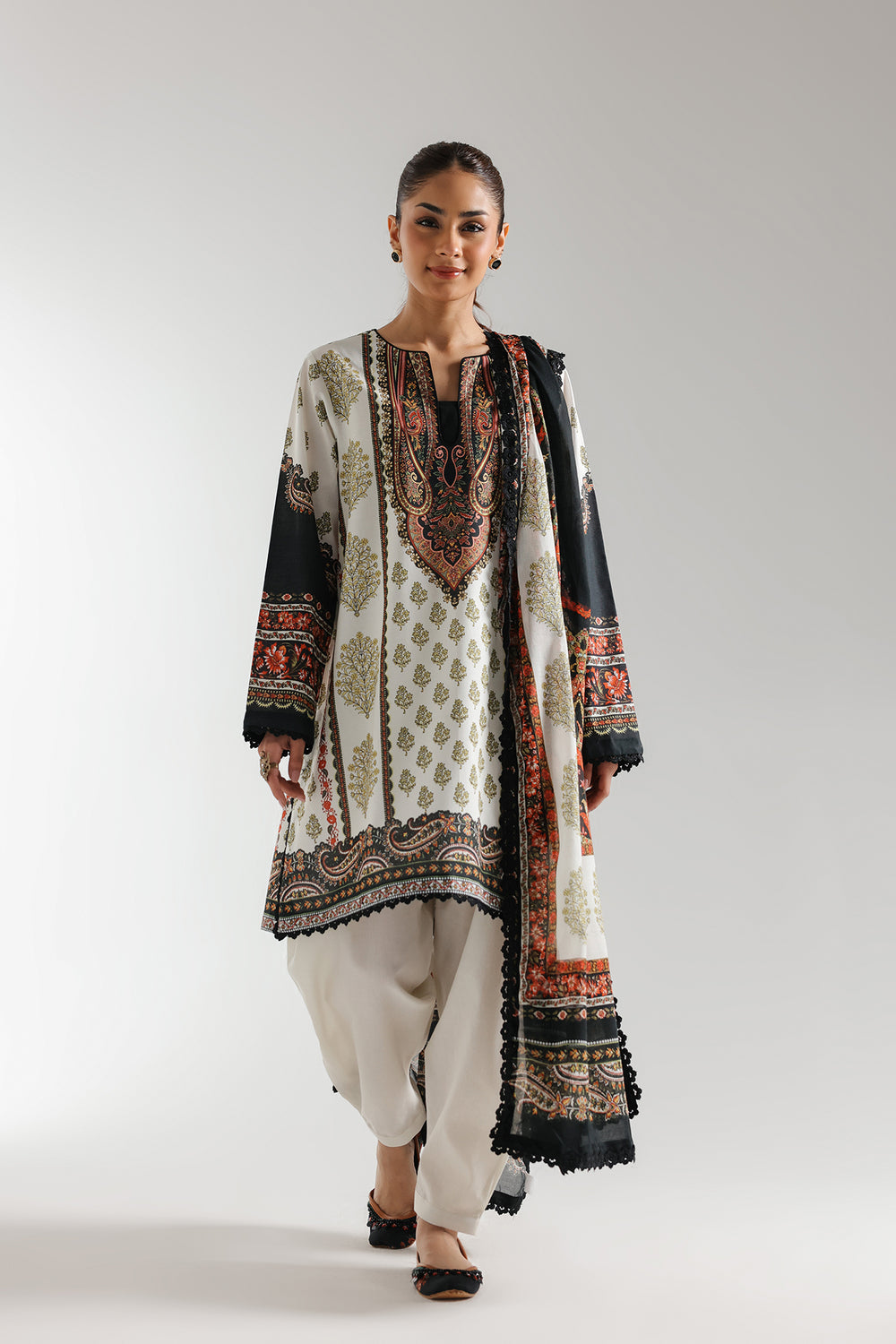 PRINTED SUIT