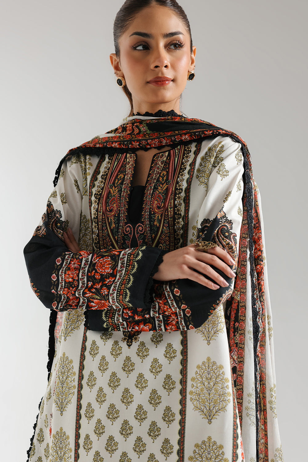 PRINTED SUIT